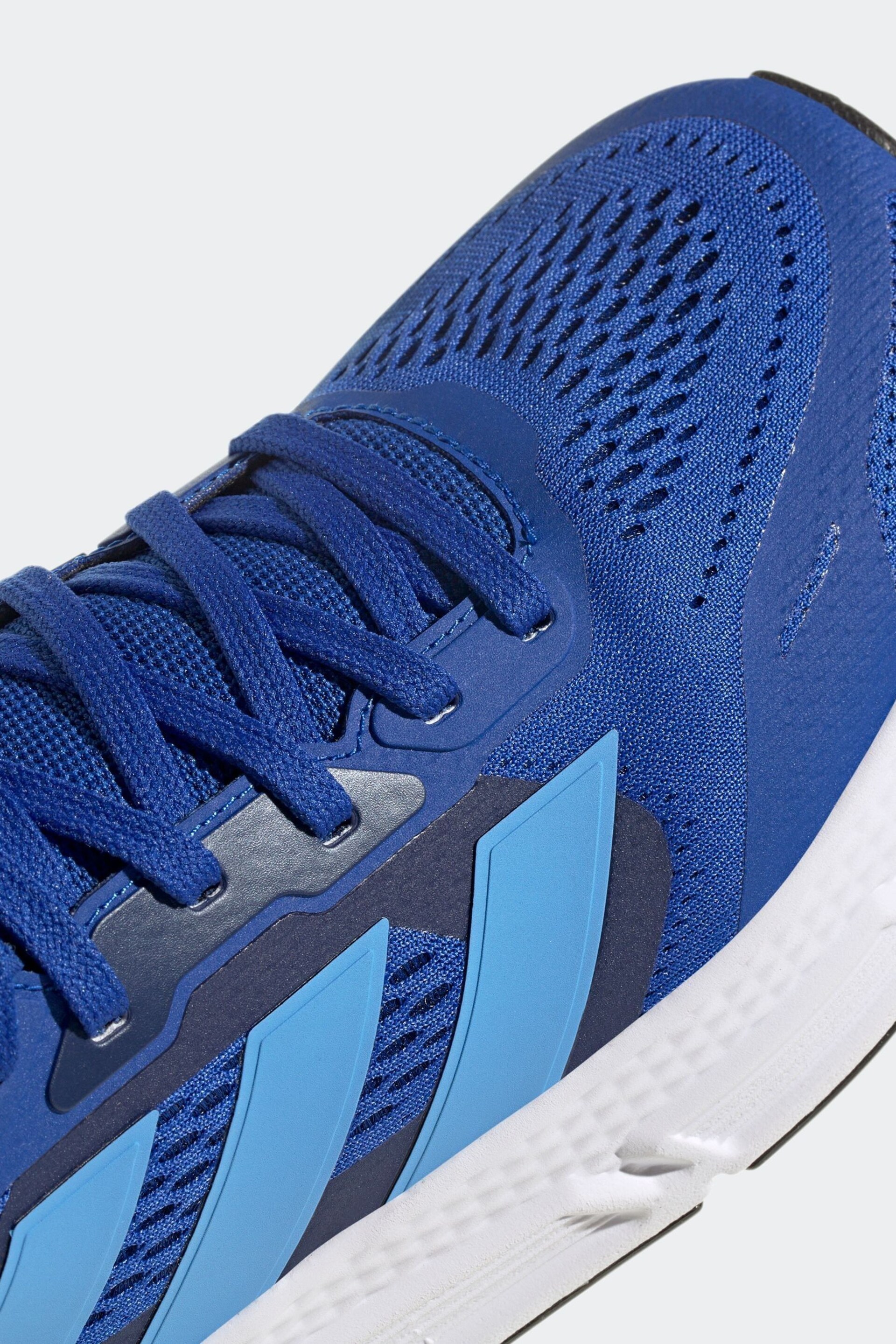 adidas Blue Questar Trainer - Image 8 of 8