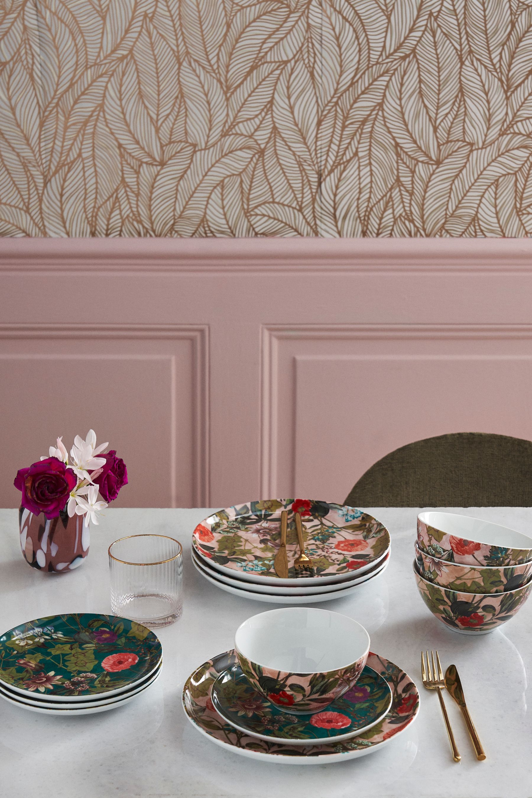 Blush pink dinner set clearance