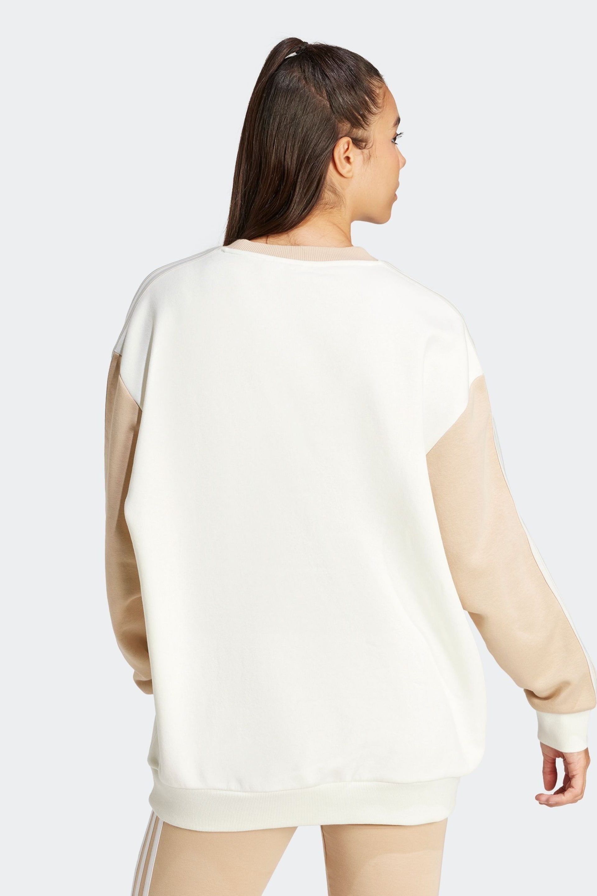 adidas White Sportswear Essentials 3-Stripes Oversized Fleece Sweatshirt - Image 2 of 7