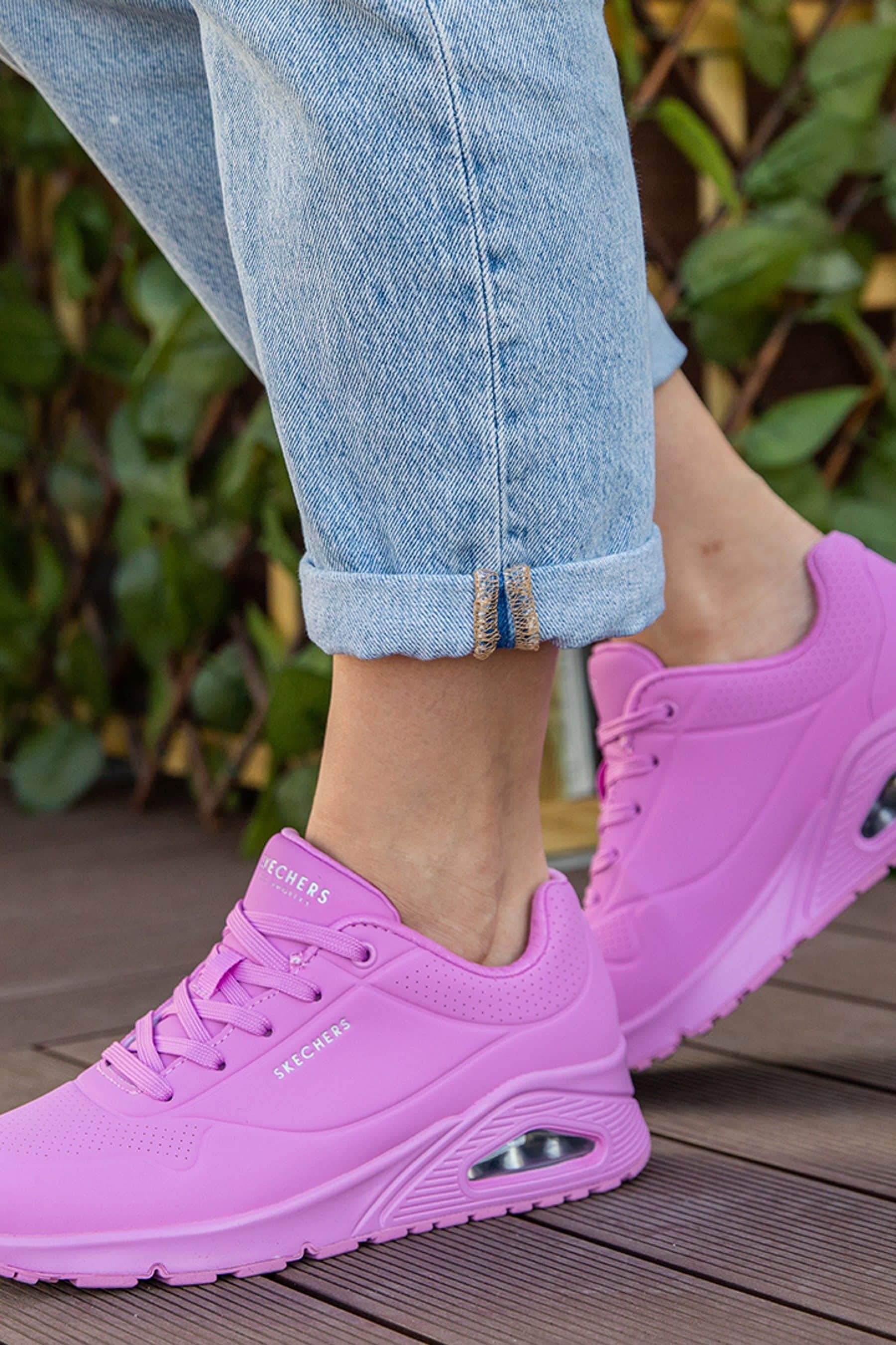 Skechers pink trainers discount