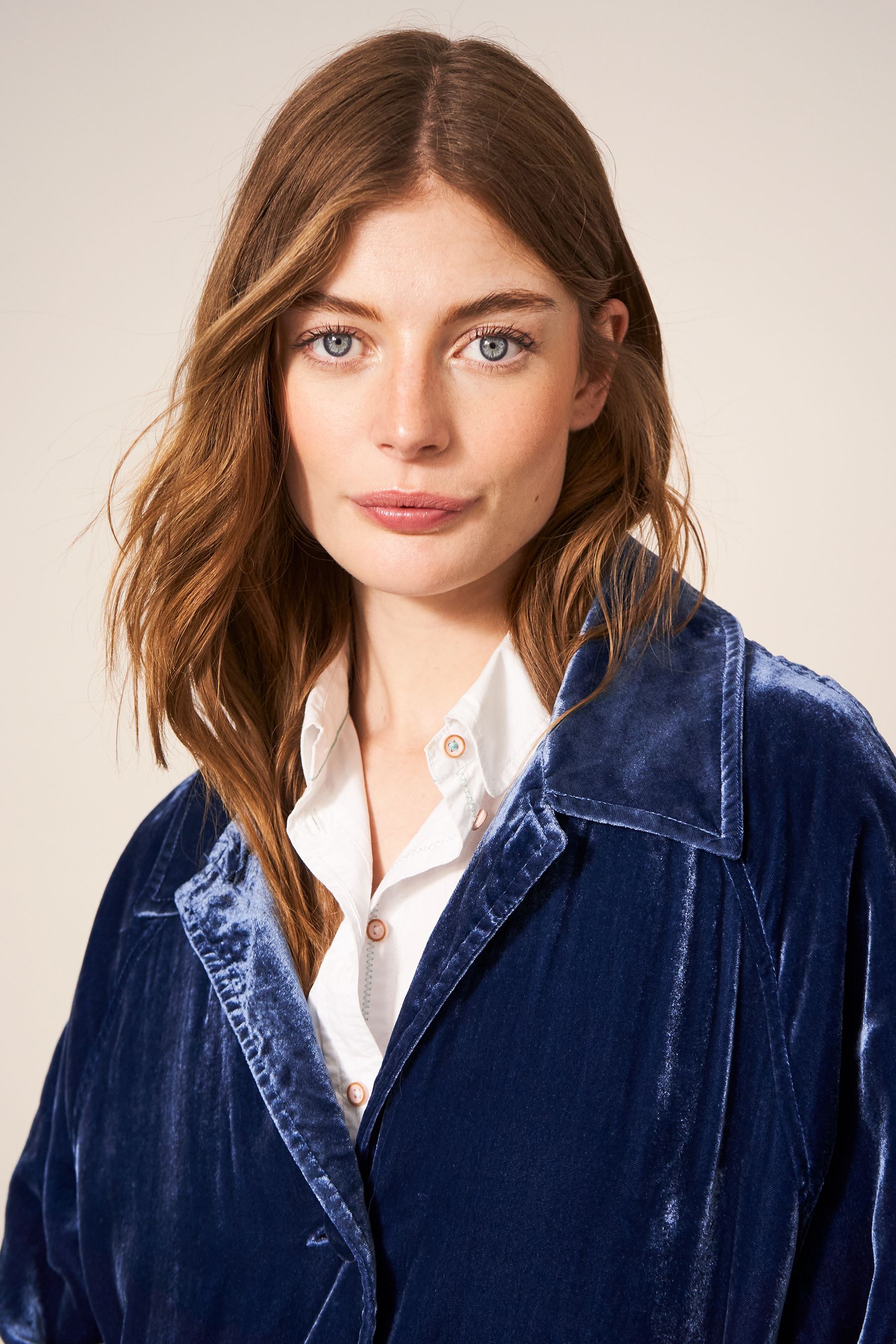 Women's velvet duster coat discount
