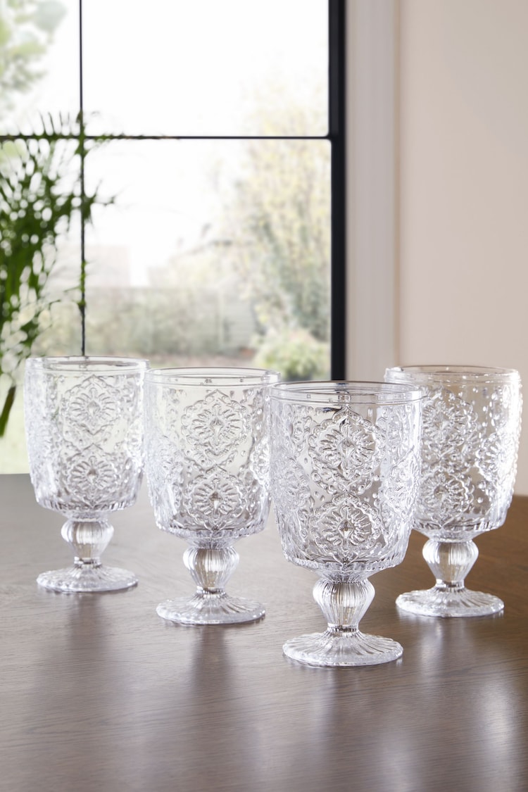 Set of 4 Clear Sophia Wine Glasses - Image 1 of 7