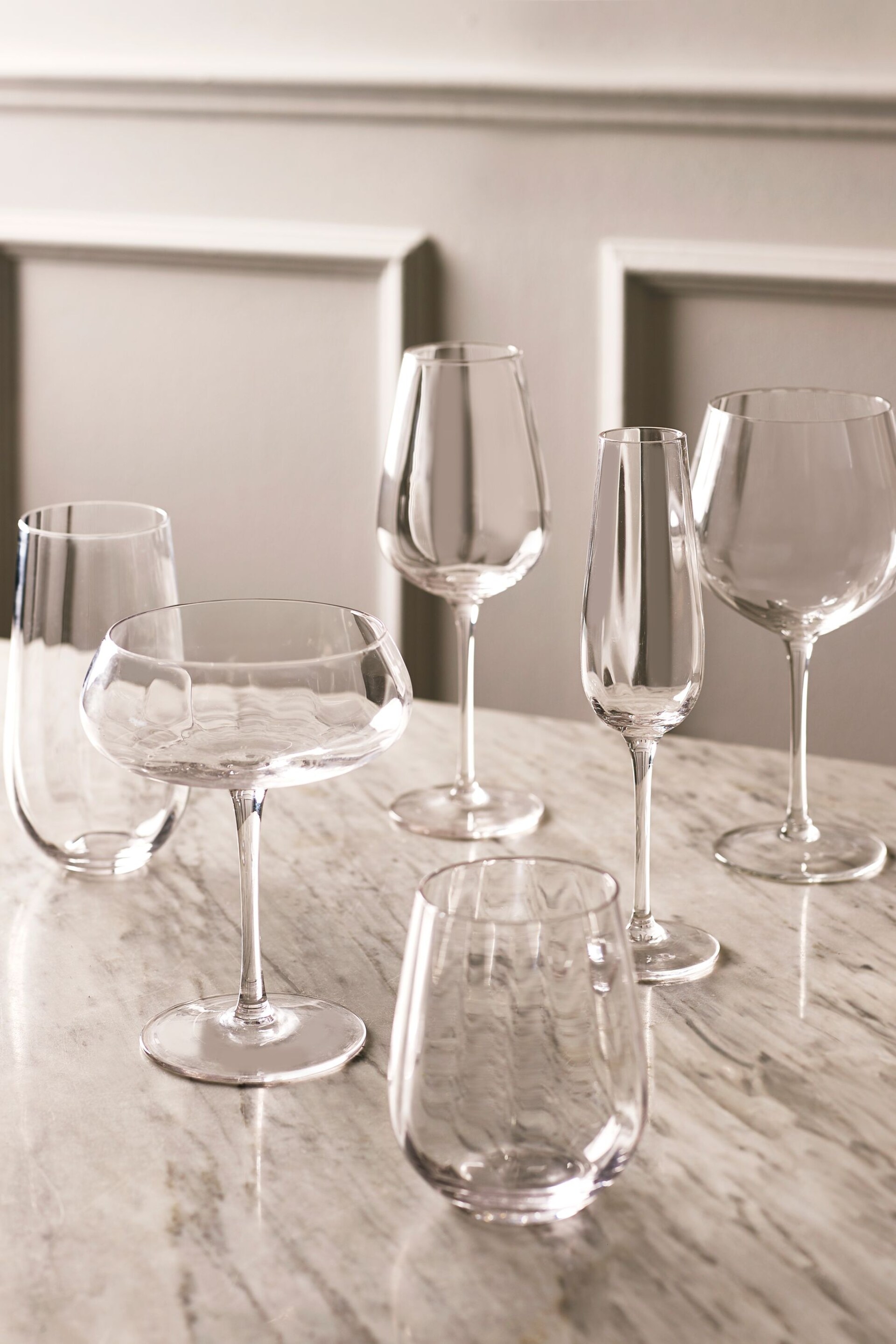 Set of 4 Clear Kya Wine Glasses - Image 5 of 6