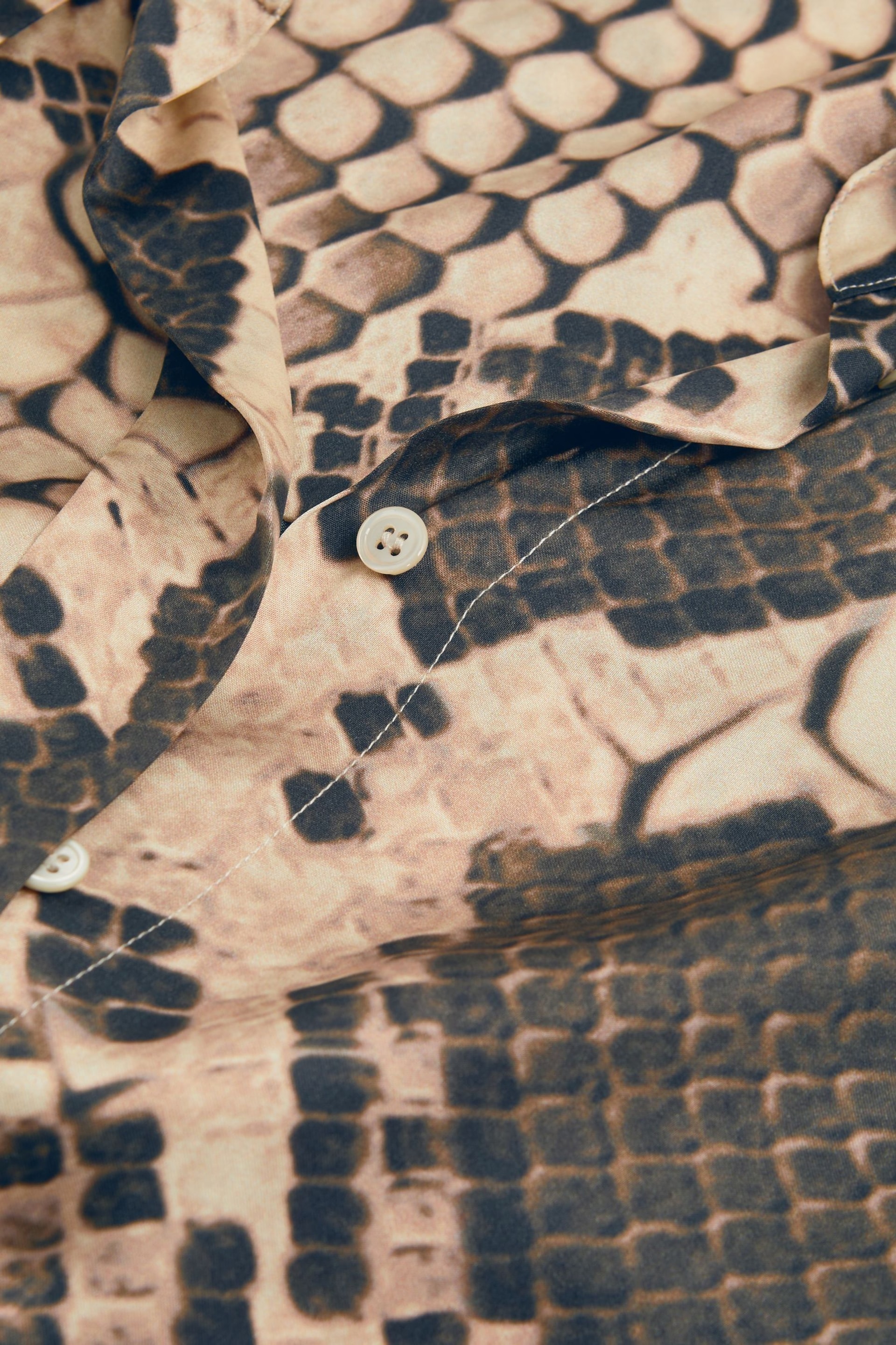 Reiss Snake Imogen Silk Snake Print Maxi Dress - Image 6 of 6