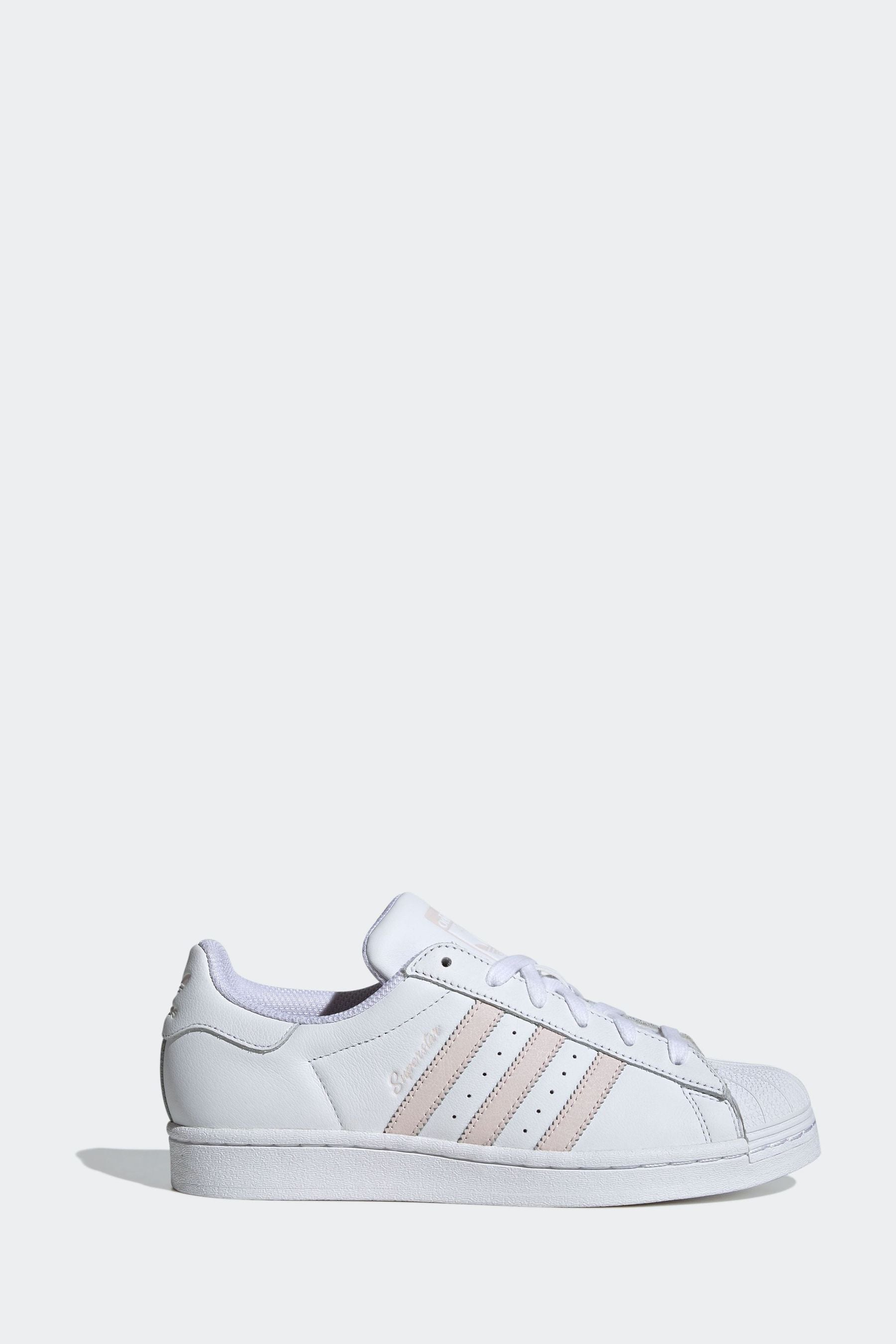 Ladies adidas classic trainers hotsell