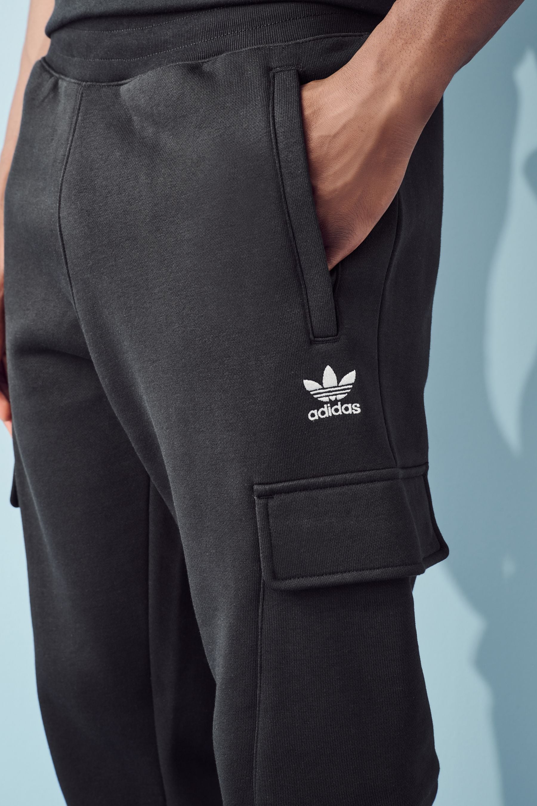 Acheter Jogging cargo adidas Originals Trefoil Essentials from Next Canada
