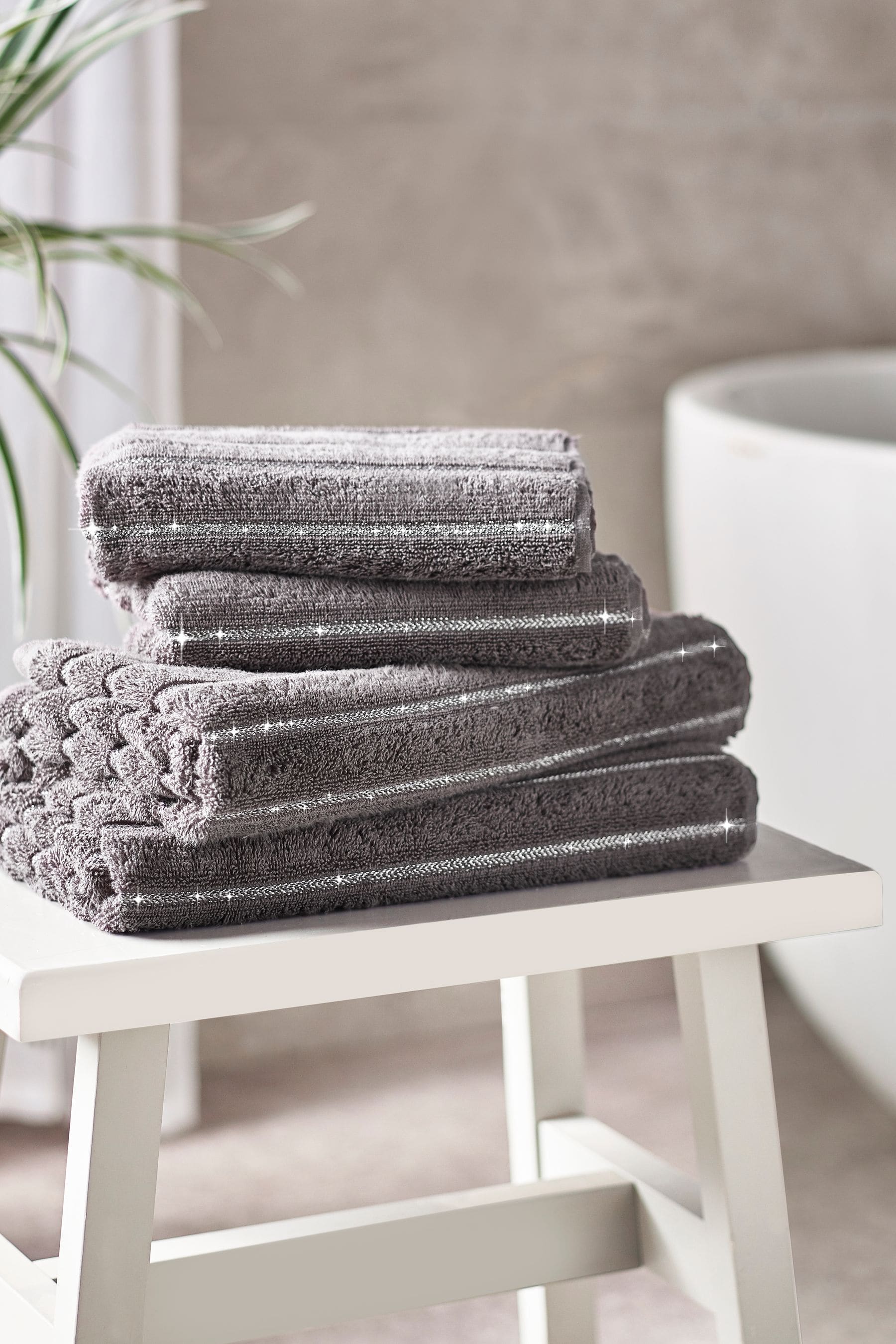 Sparkle hand towels discount