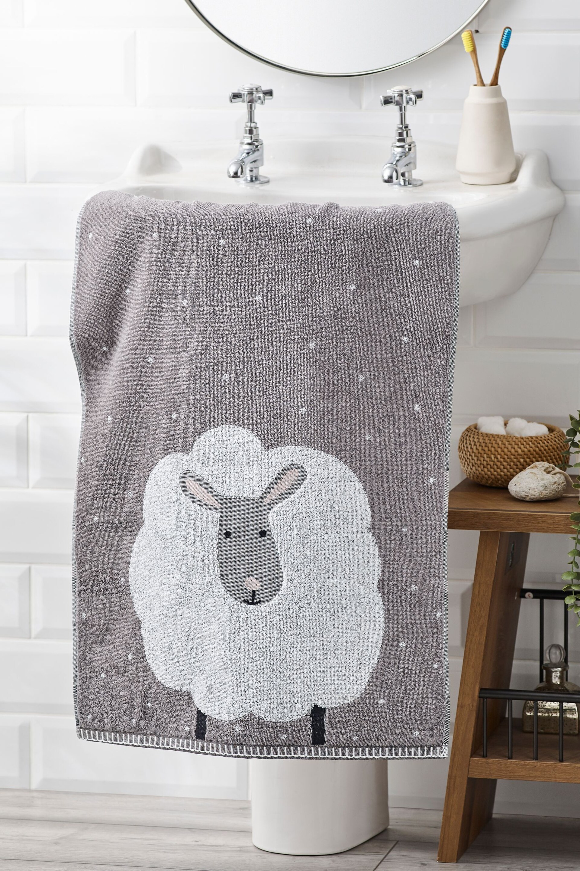 Grey Sheep 100% Cotton Towel - Image 2 of 4