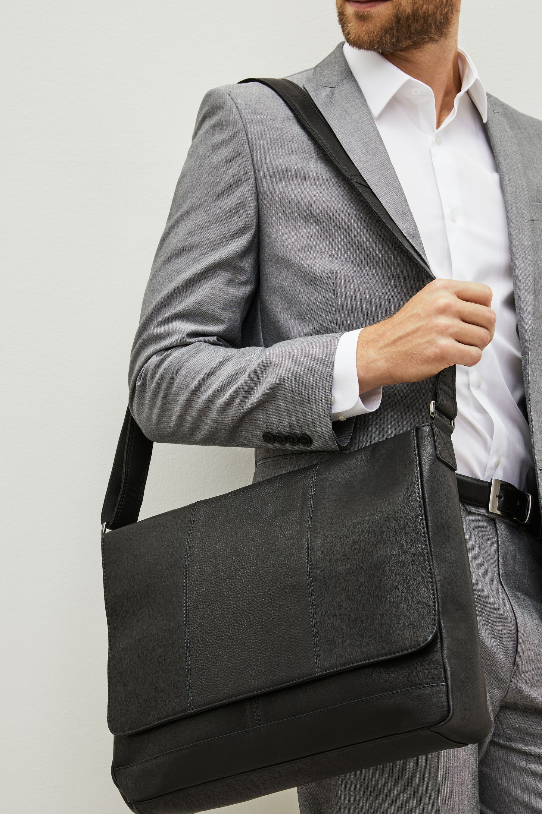 Kenneth cole messenger bag shop
