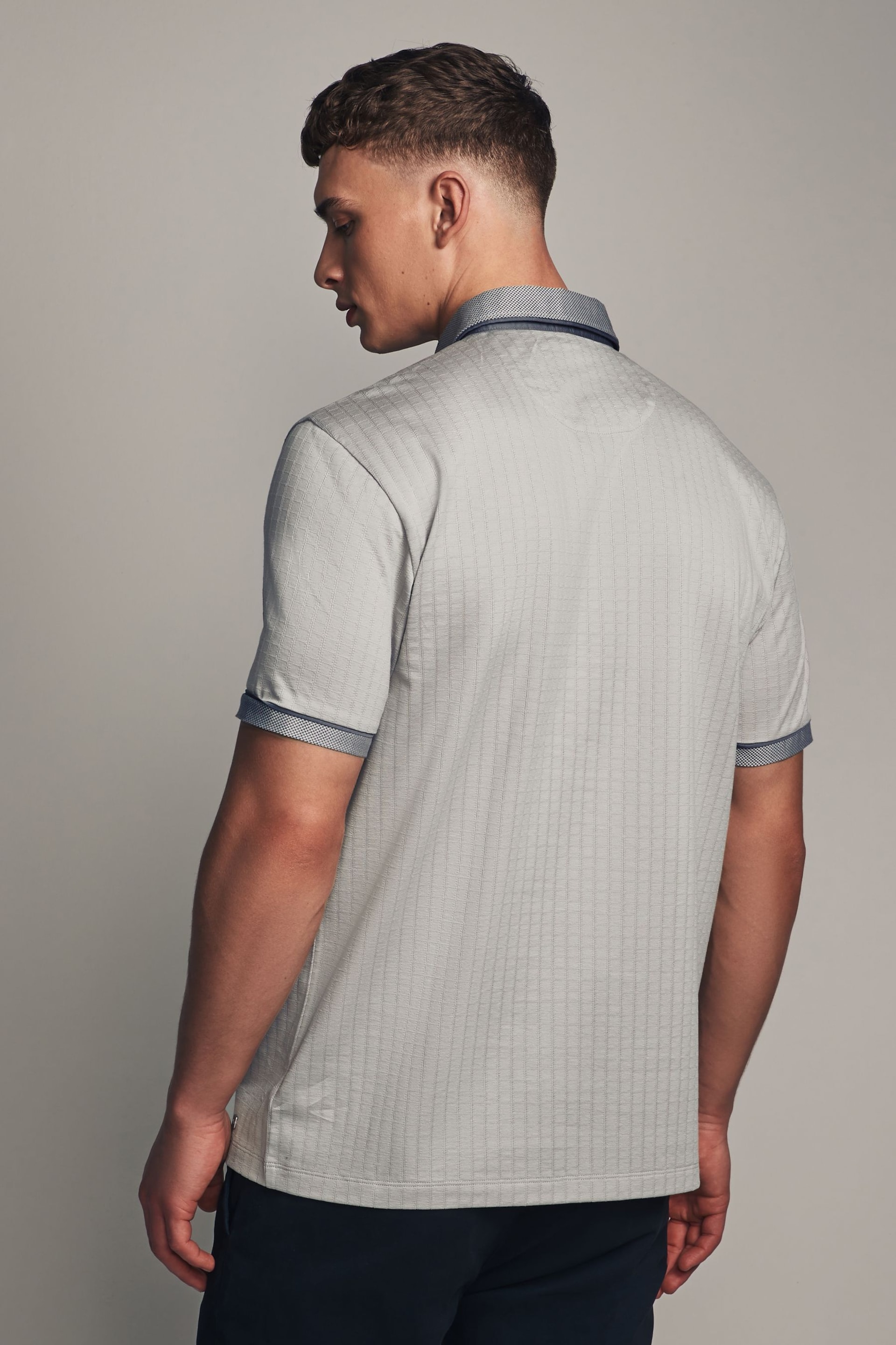Grey Short Sleeve Smart Collar Polo Shirt - Image 4 of 9