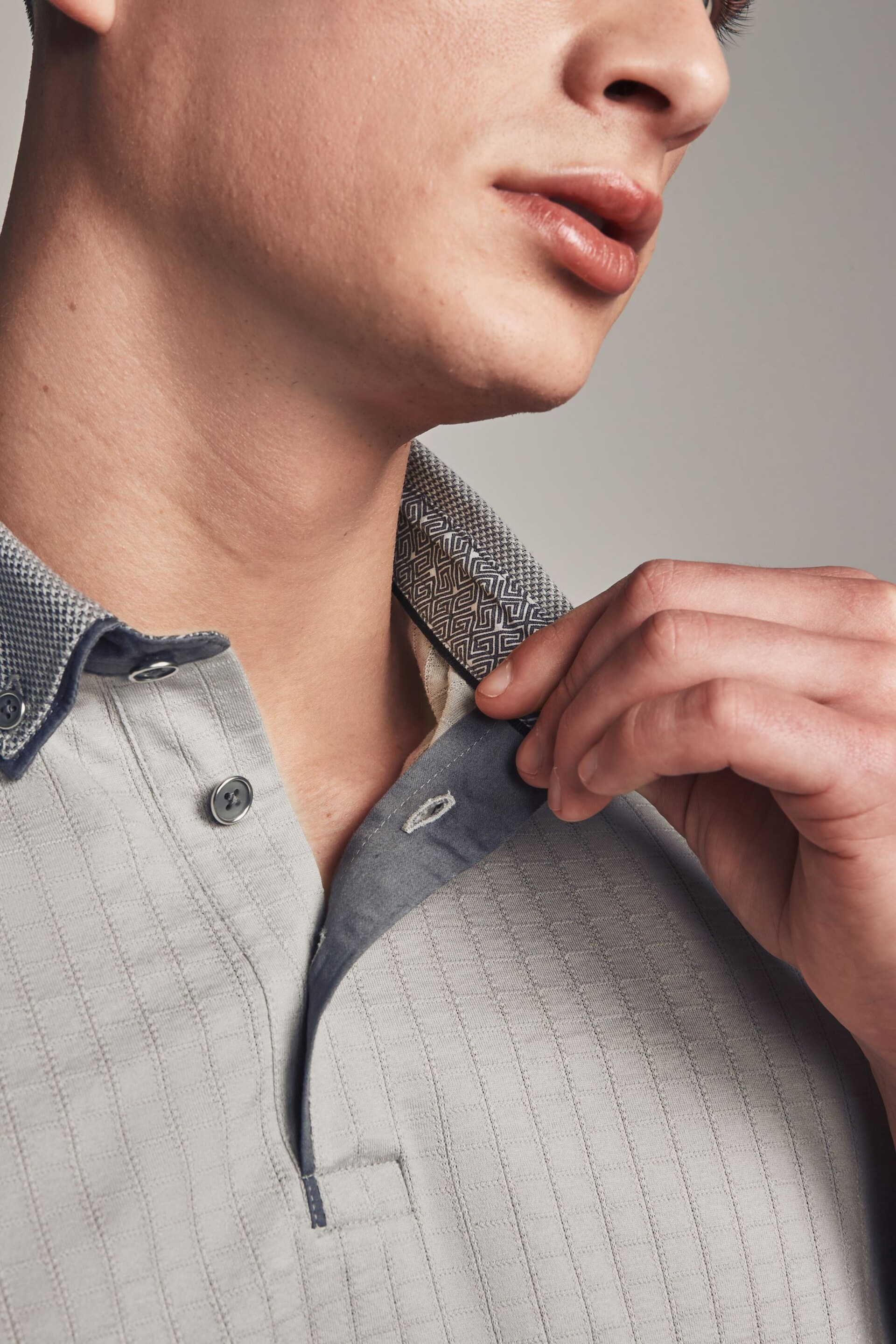 Grey Short Sleeve Smart Collar Polo Shirt - Image 5 of 9