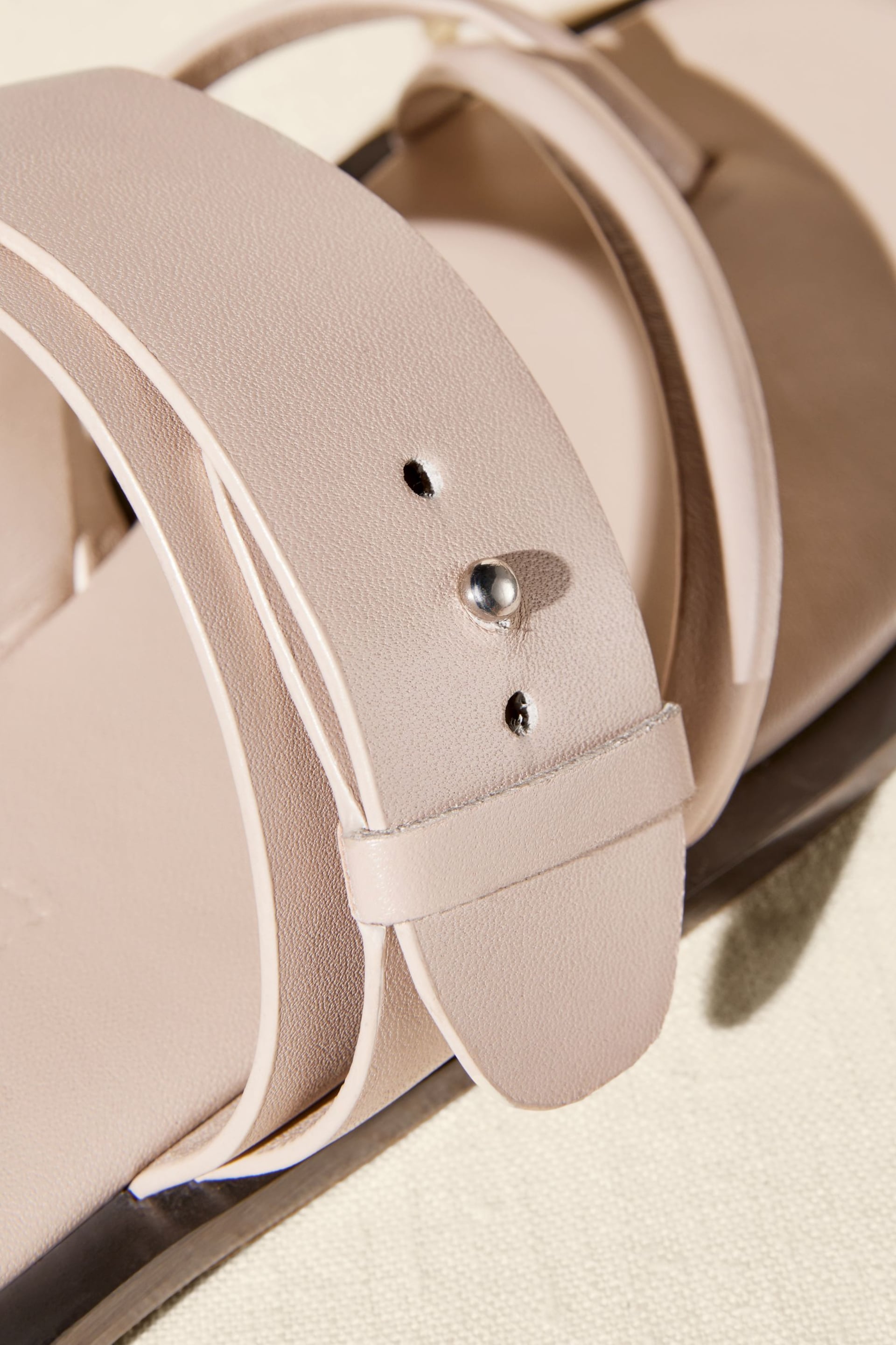Bone Premium Leather Forever Comfort® Cross Toe Post Sandals - Image 3 of 4