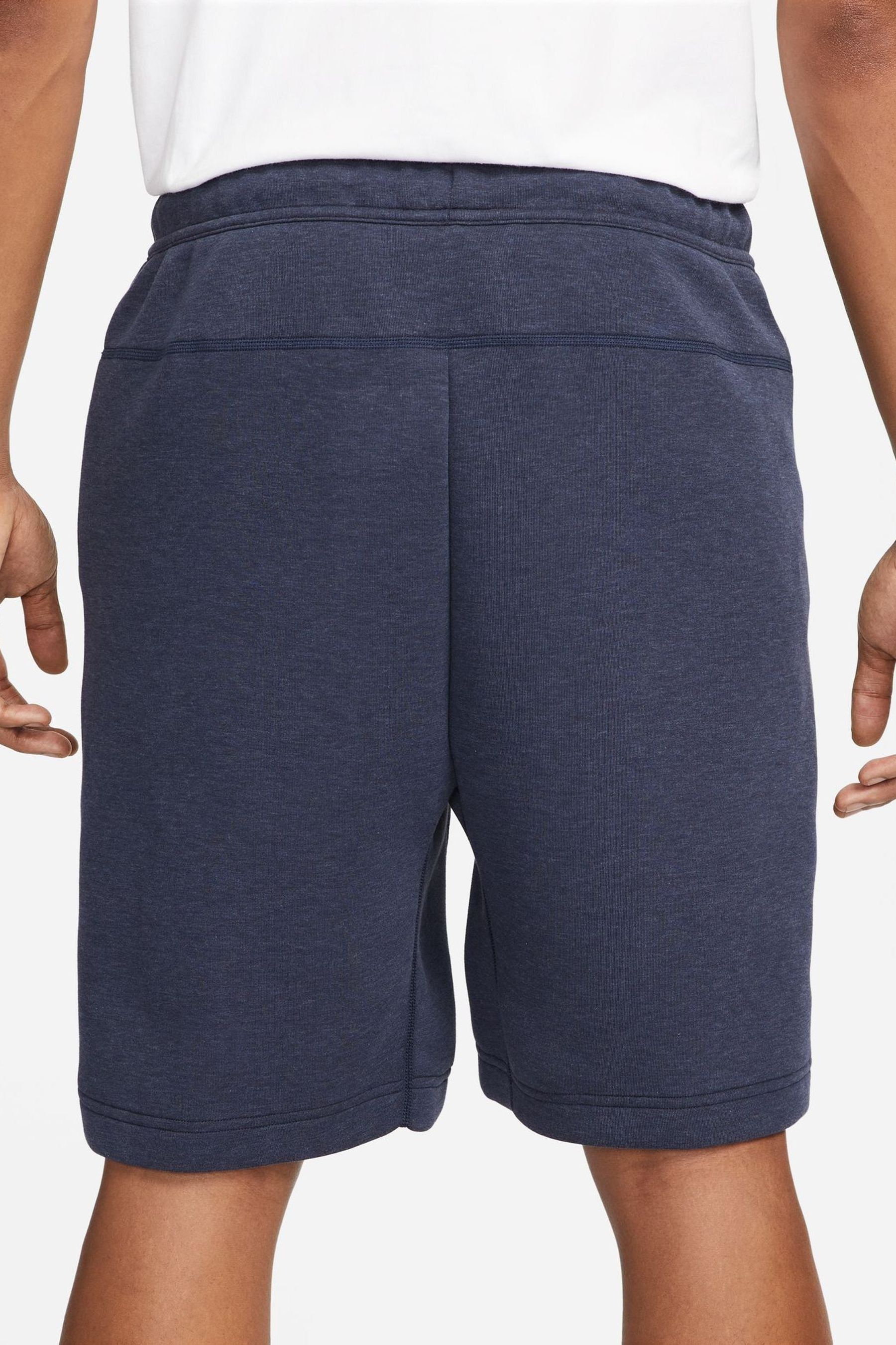 Nike tech fleece shorts navy top