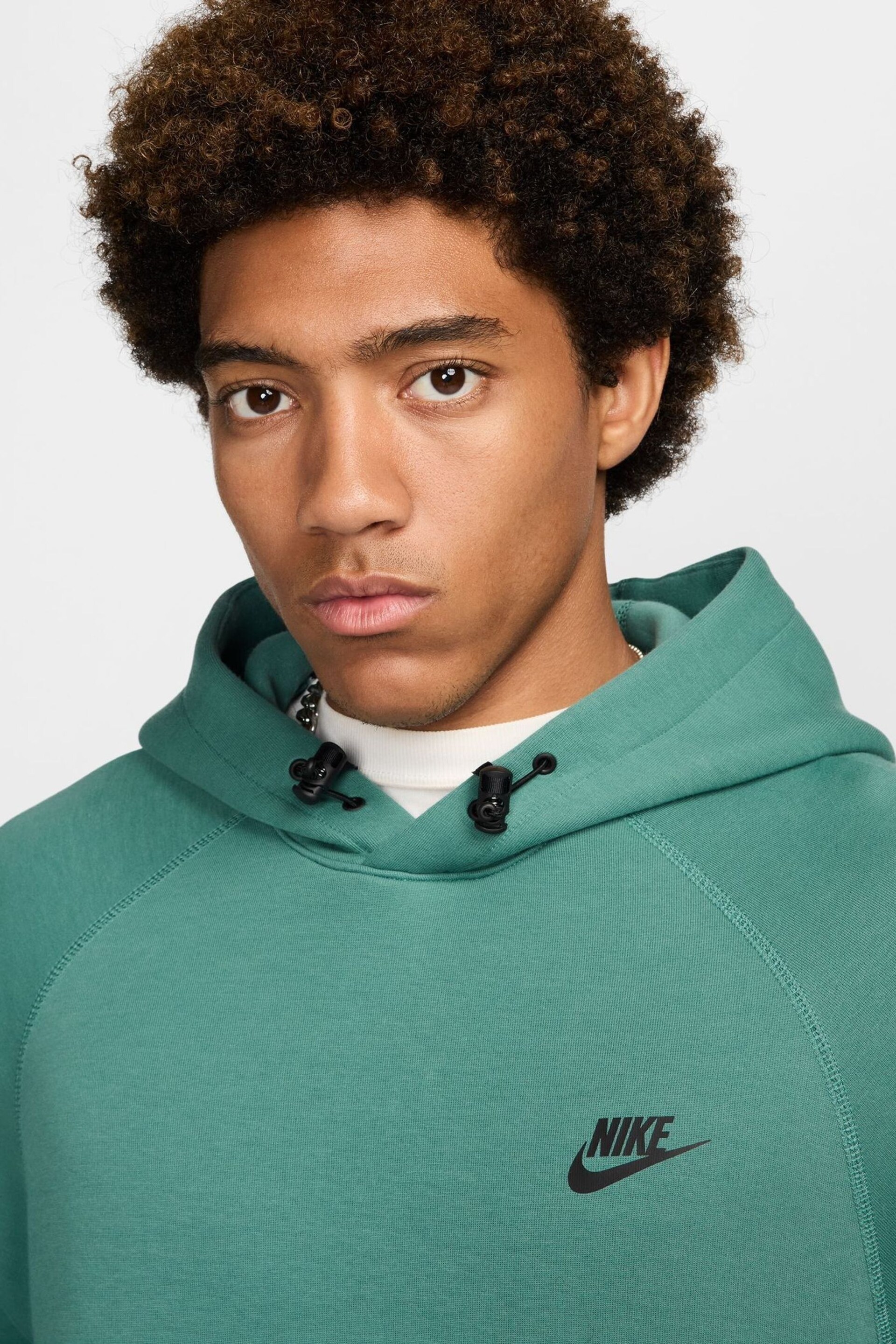 Nike Green/Black Tech Fleece Pullover Hoodie - Image 3 of 11
