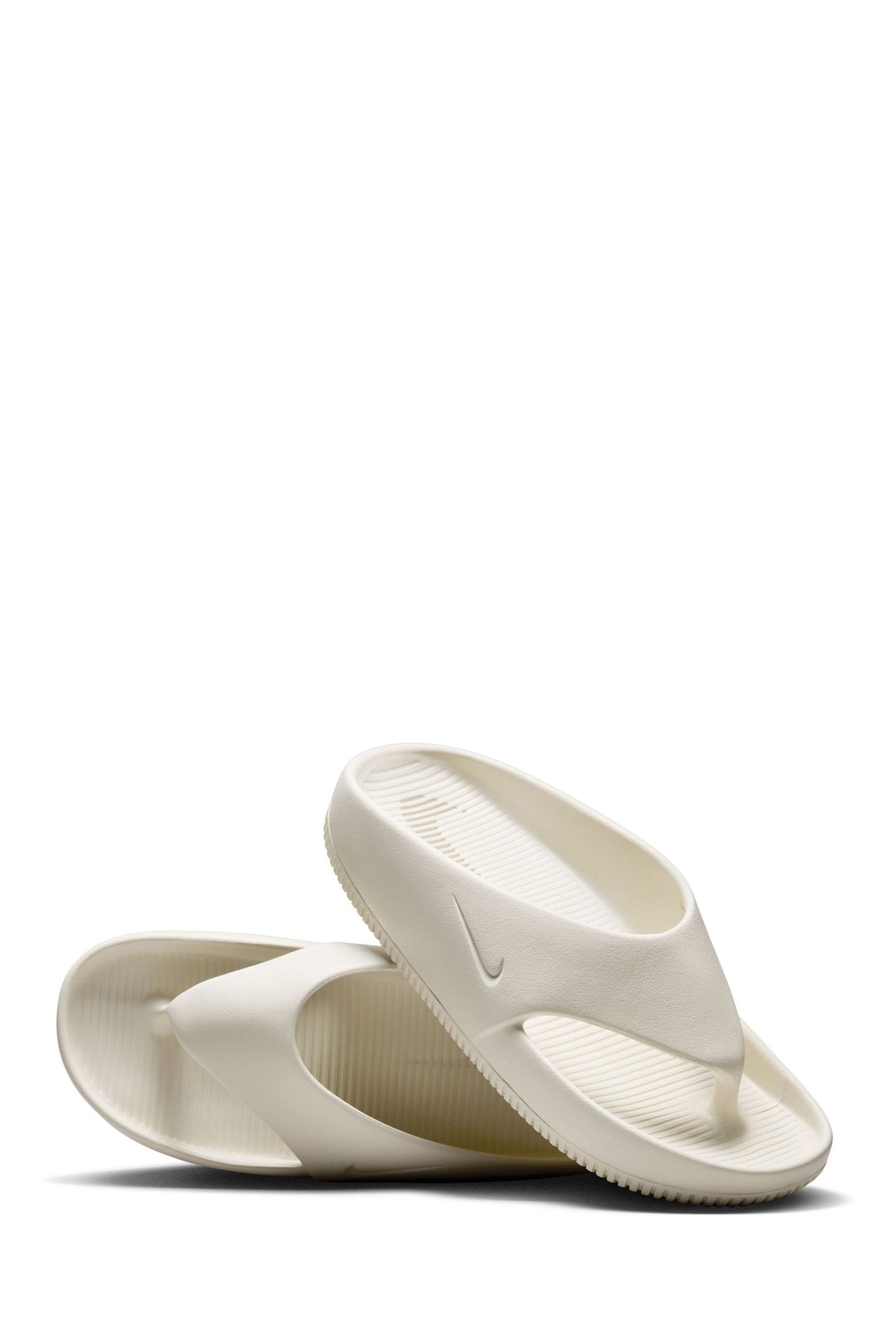 Nike flip flops cheap new arrivals