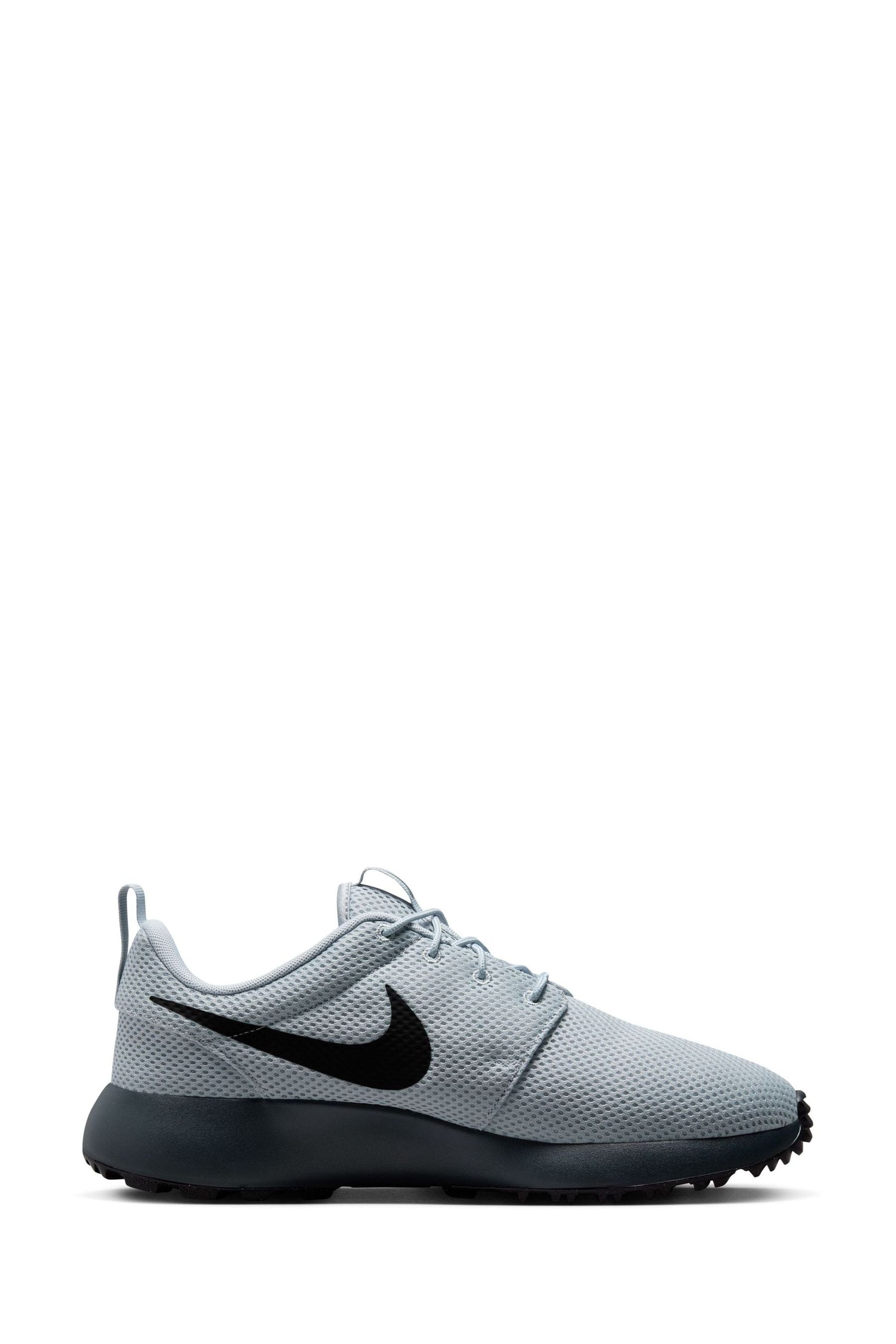 Nike grey roshes deals
