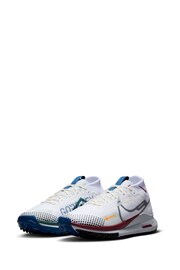 Nike White/Black React Pegasus Trail 4 Gore-Tex Running Trainers - Image 6 of 13