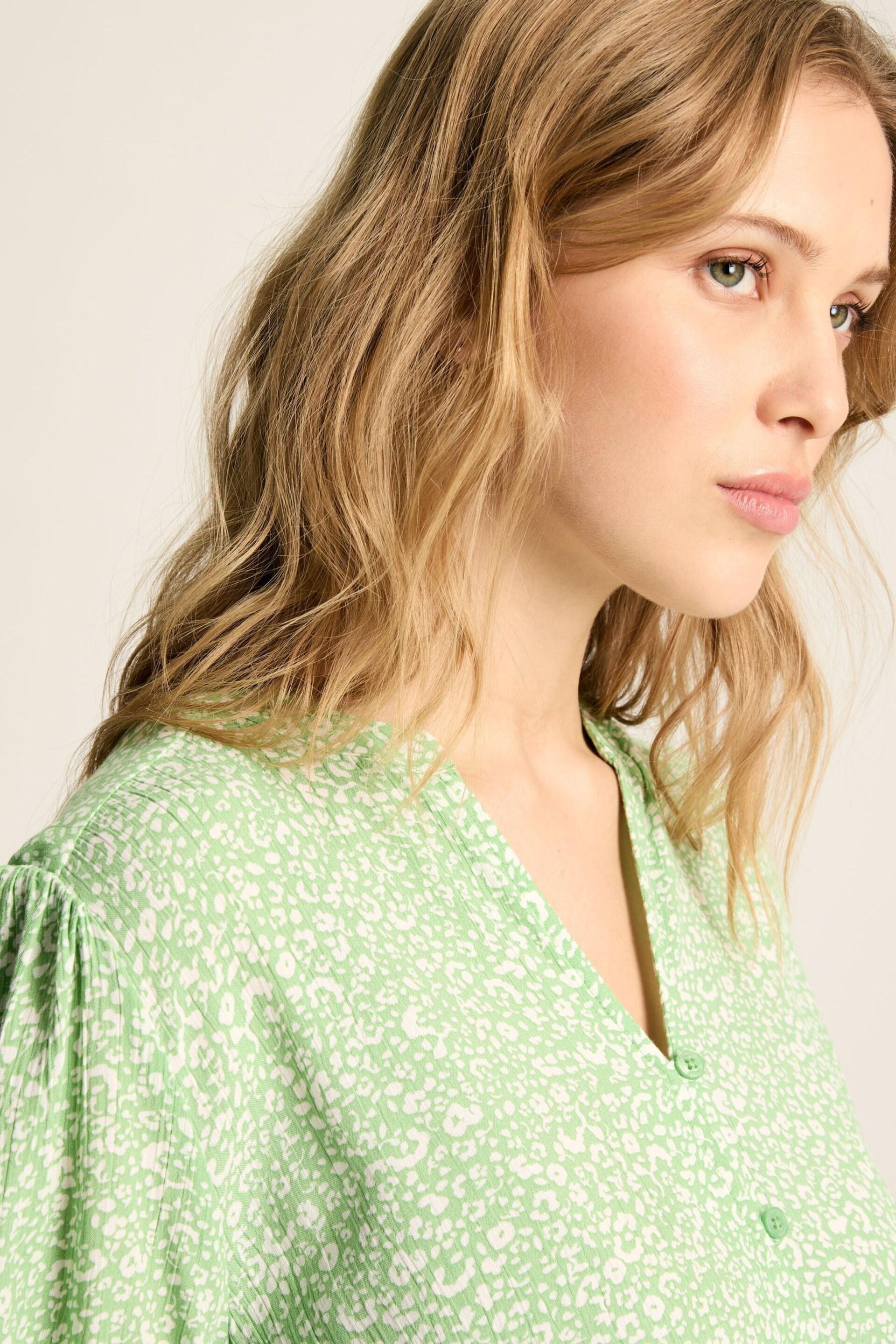 Joules Laurie Green Viscose Midi Dress - Image 4 of 5