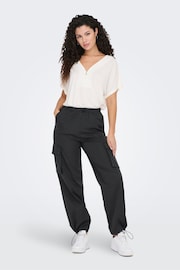 ONLY Grey Cargo Trousers - Image 4 of 7