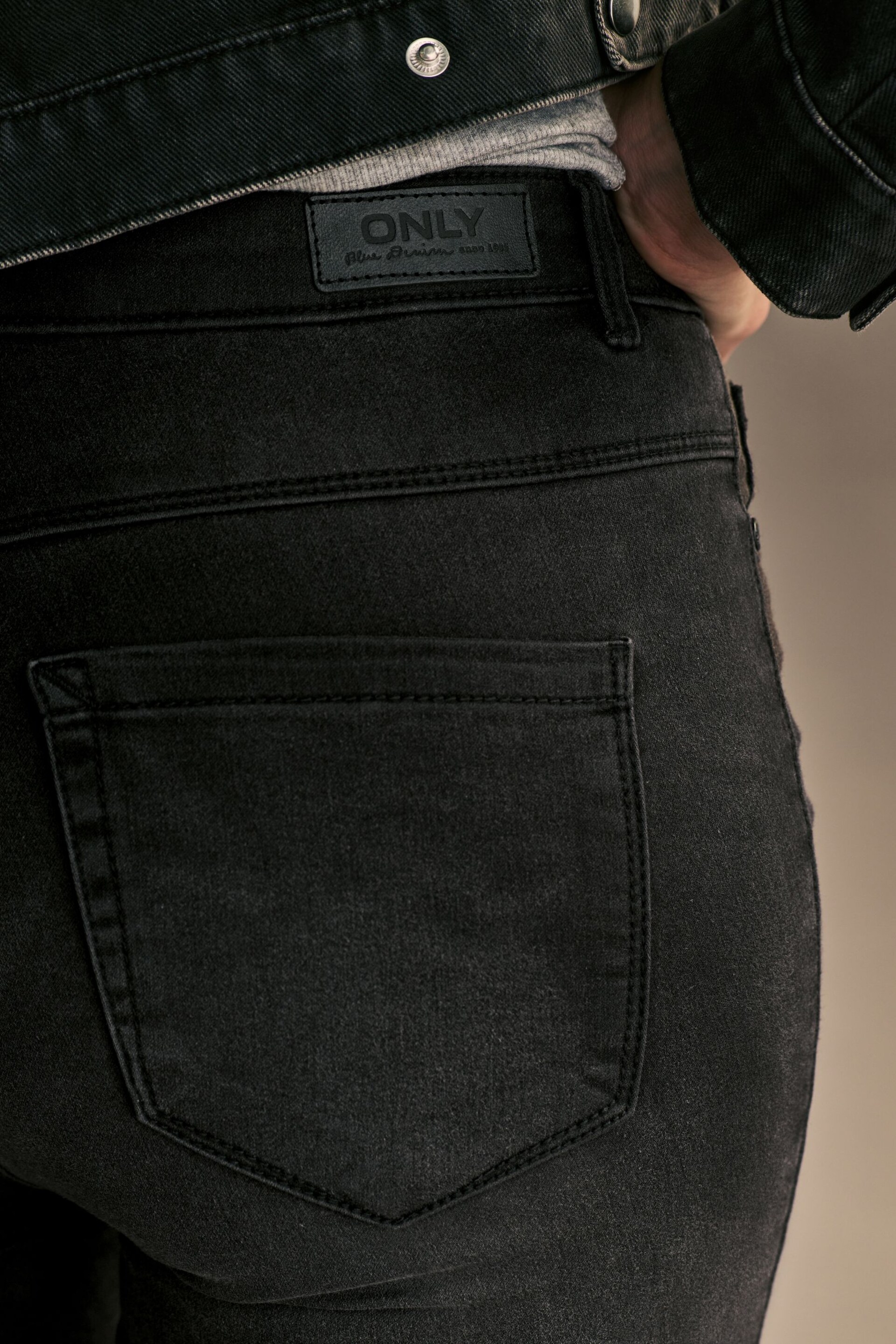 ONLY Black High Waisted Stretch Skinny Royal Jeans - Image 5 of 7