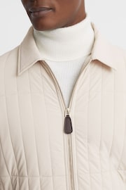 Reiss Stone Tosca Hybrid Knit and Quilt Jacket - Image 4 of 6