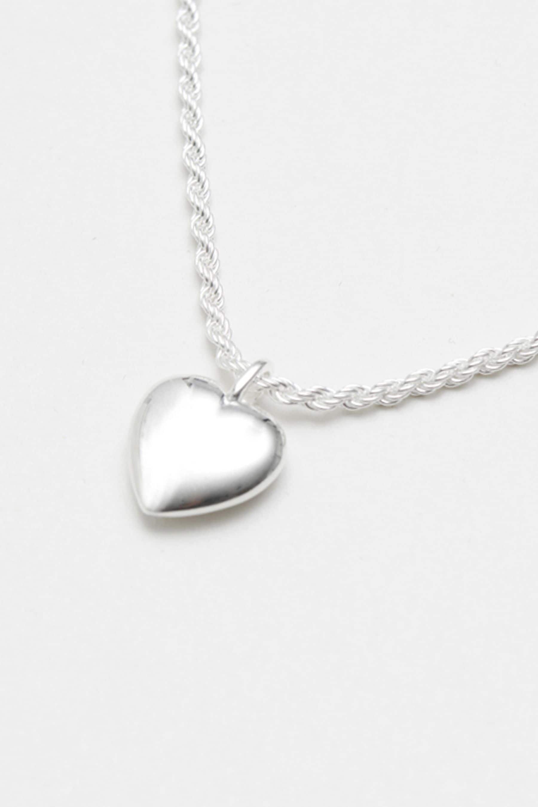 Simply silver heart necklace cheap