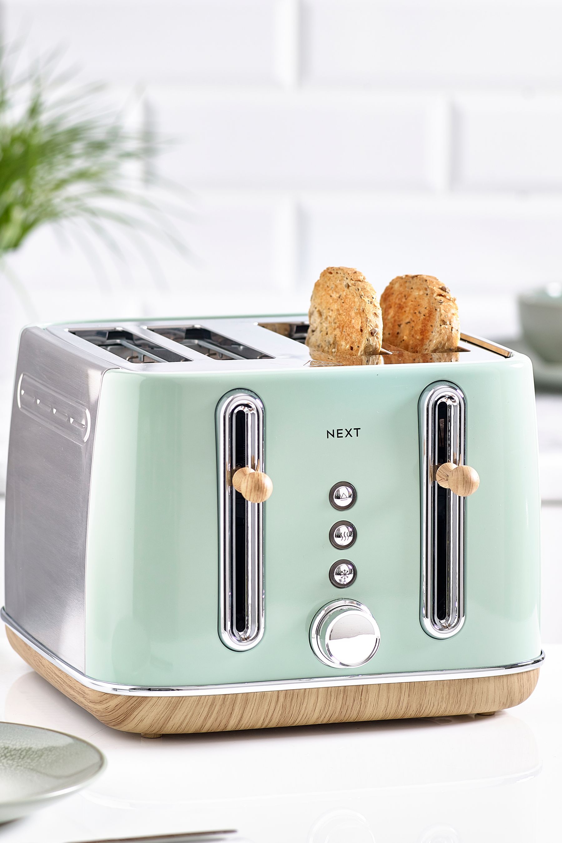 Sage 4 slice toaster on sale