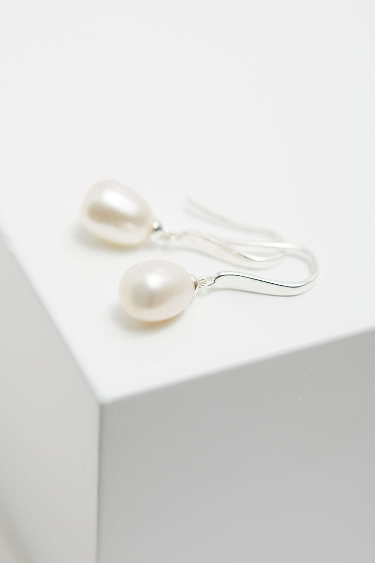 Simply Silver Sterling Silver Tone 925 Freshwater Pearl Cubic Zirconia Sleek Drop Earrings - Image 2 of 3