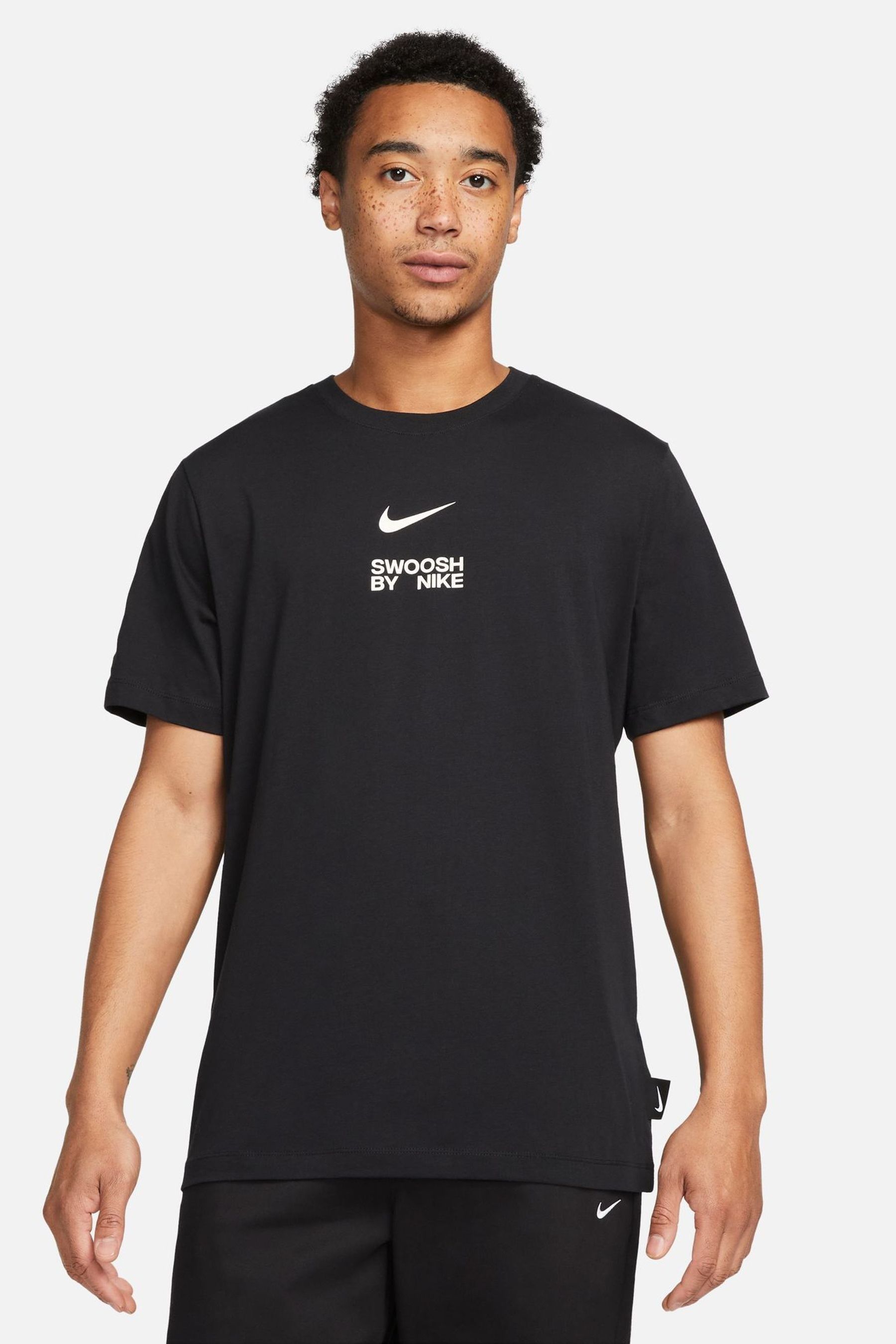 Nike Sportswear Graphic 100 Cotton T Shirt