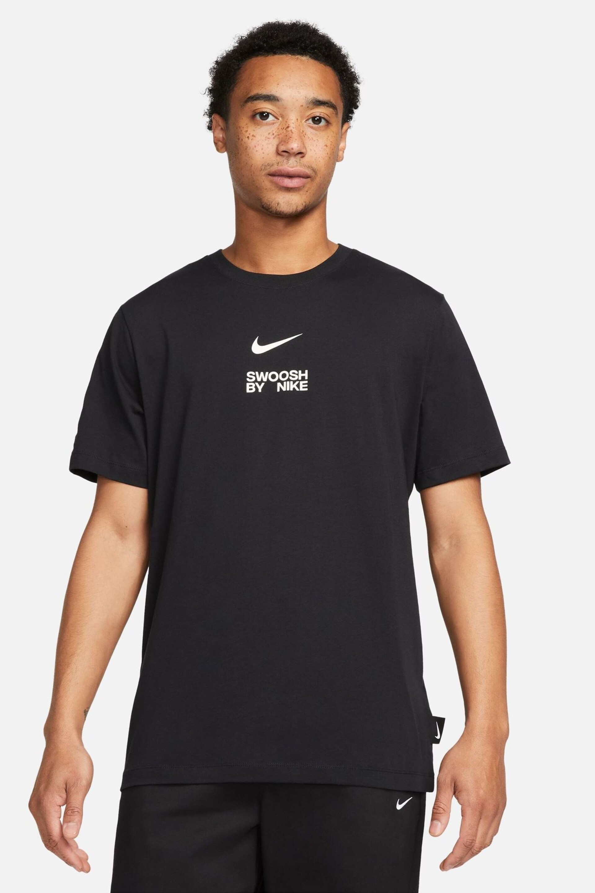 Nike Black Sportswear Graphic T-Shirt - Image 1 of 9