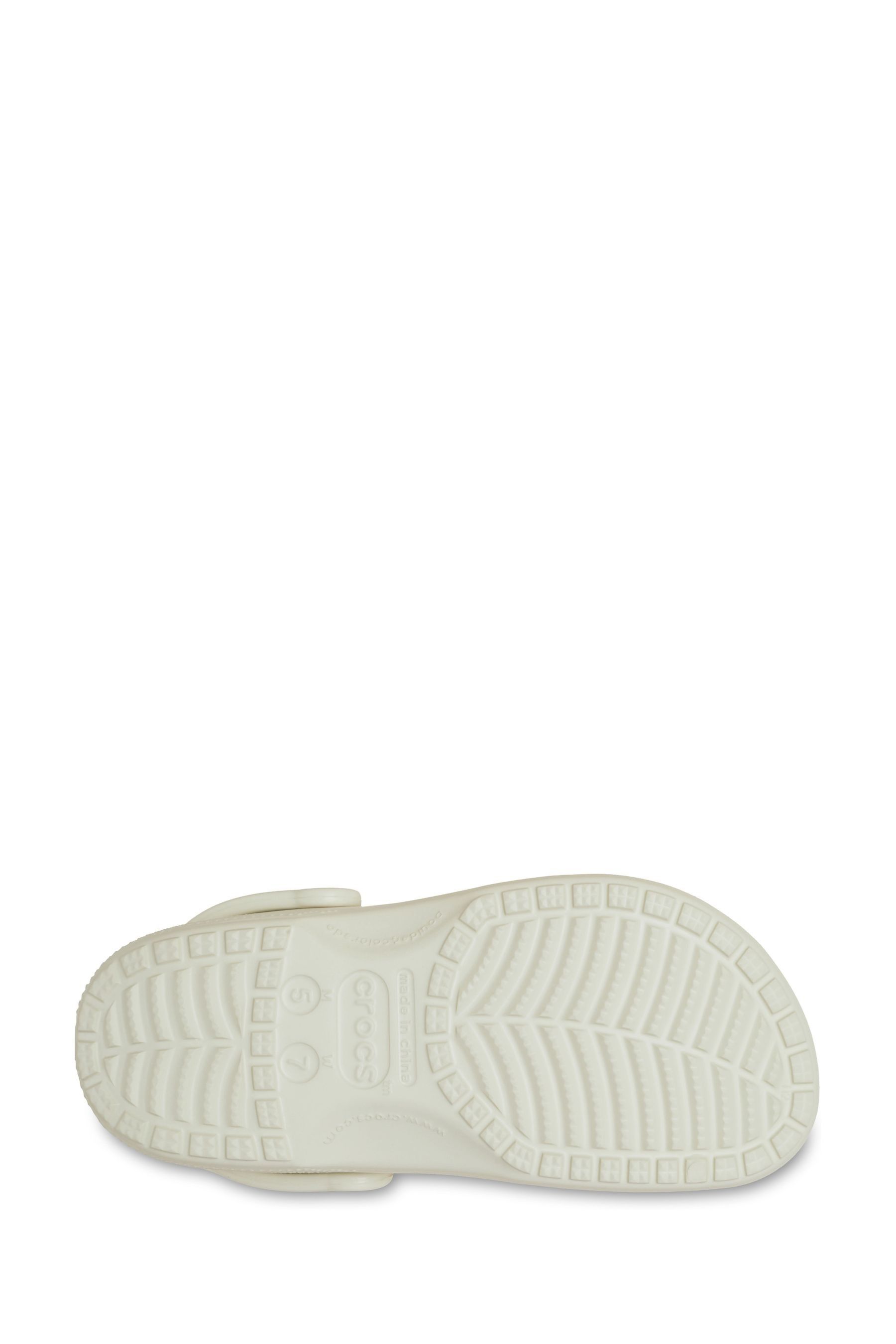 White crocs size 7 top