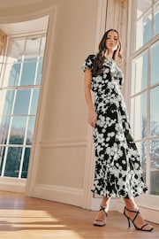 Ro&Zo Harper Mono Floral Print Flutter Sleeve Midaxi Dress - Image 2 of 7