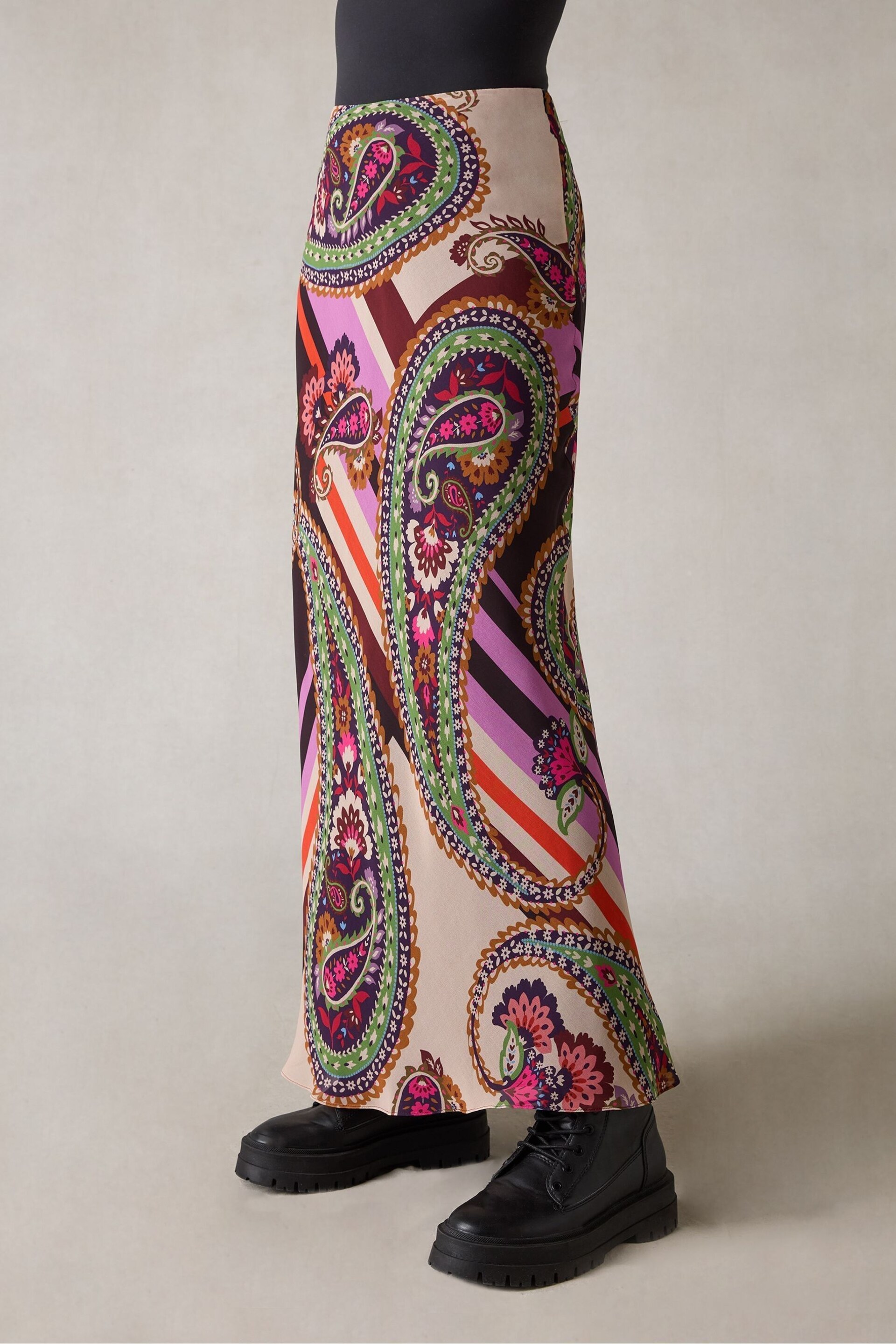 Ro&Zo Petite Multi Paisley Print Bias Cut Skirt - Image 3 of 7