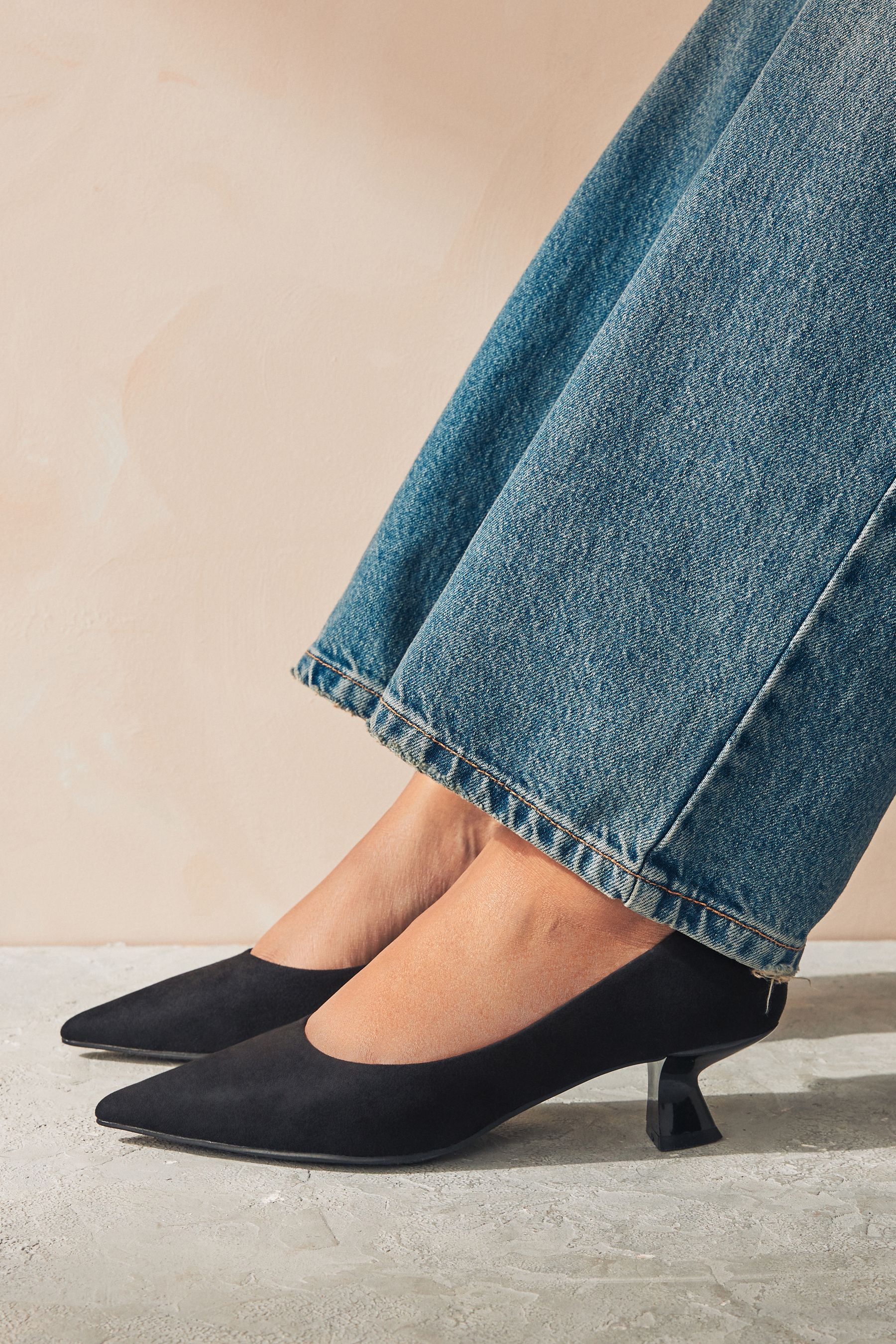 Comfortable kitten heel shoes discount