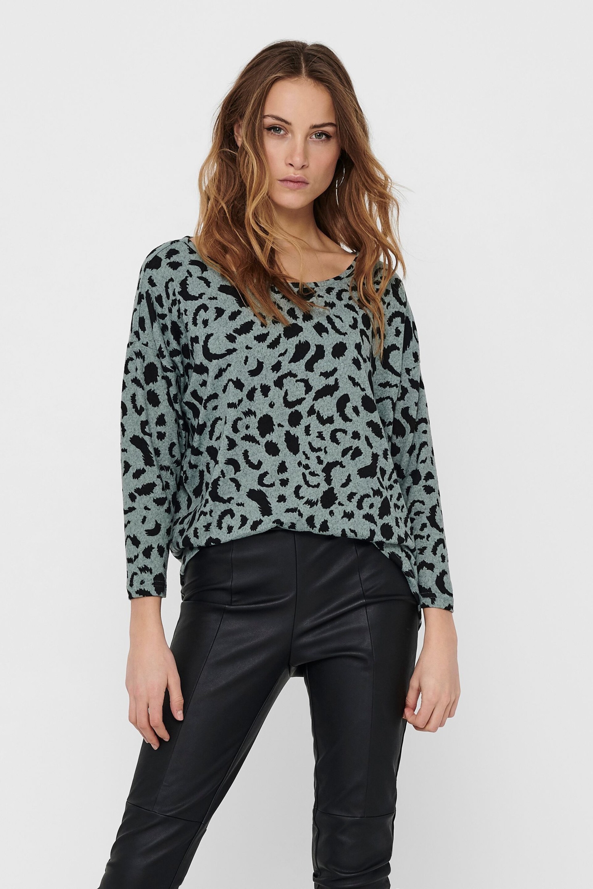 ONLY Green Lightweight Knit Printed Jumper - Image 1 of 5