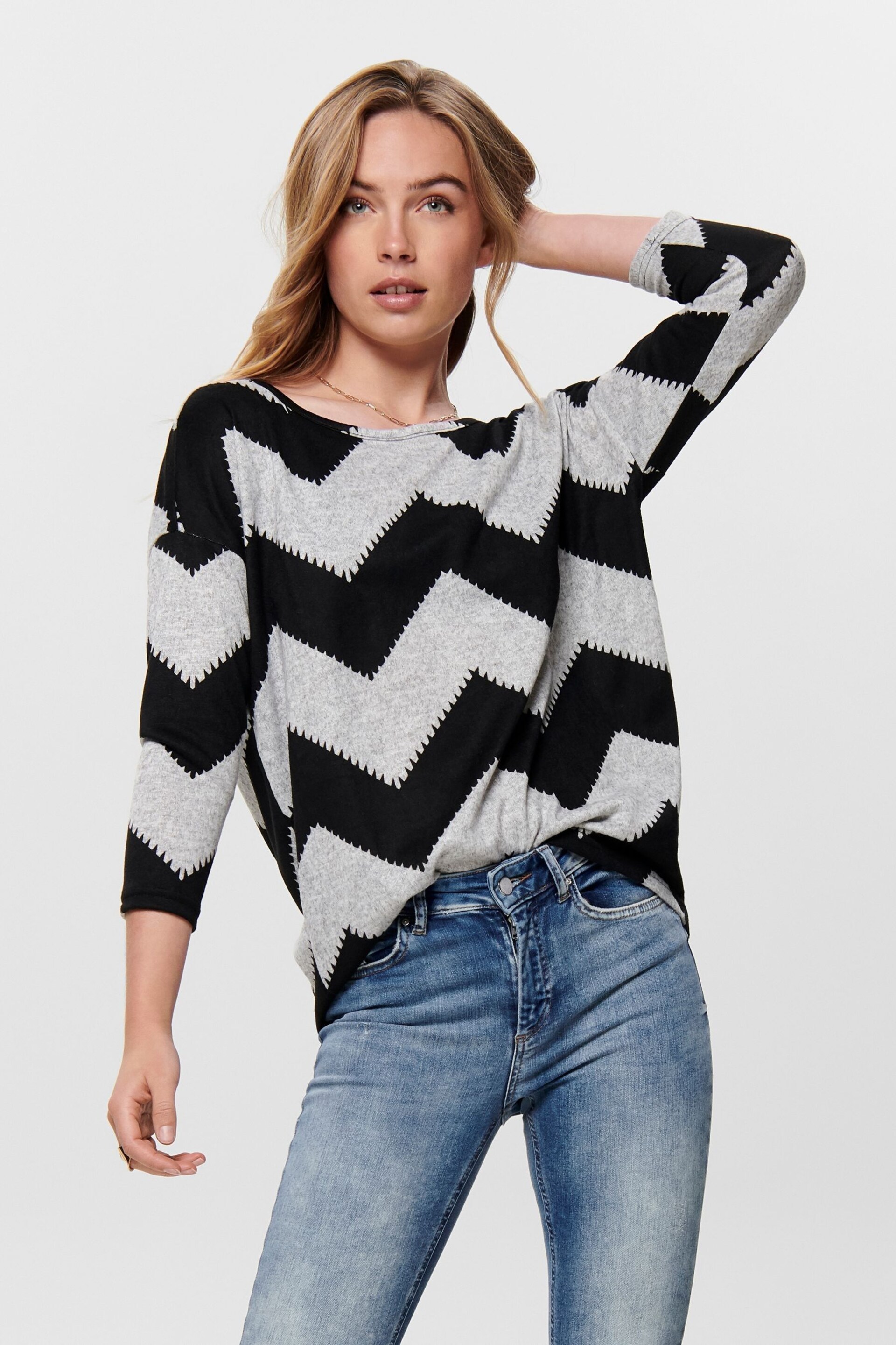 ONLY Grey Lightweight Knit Printed Jumper - Image 1 of 5