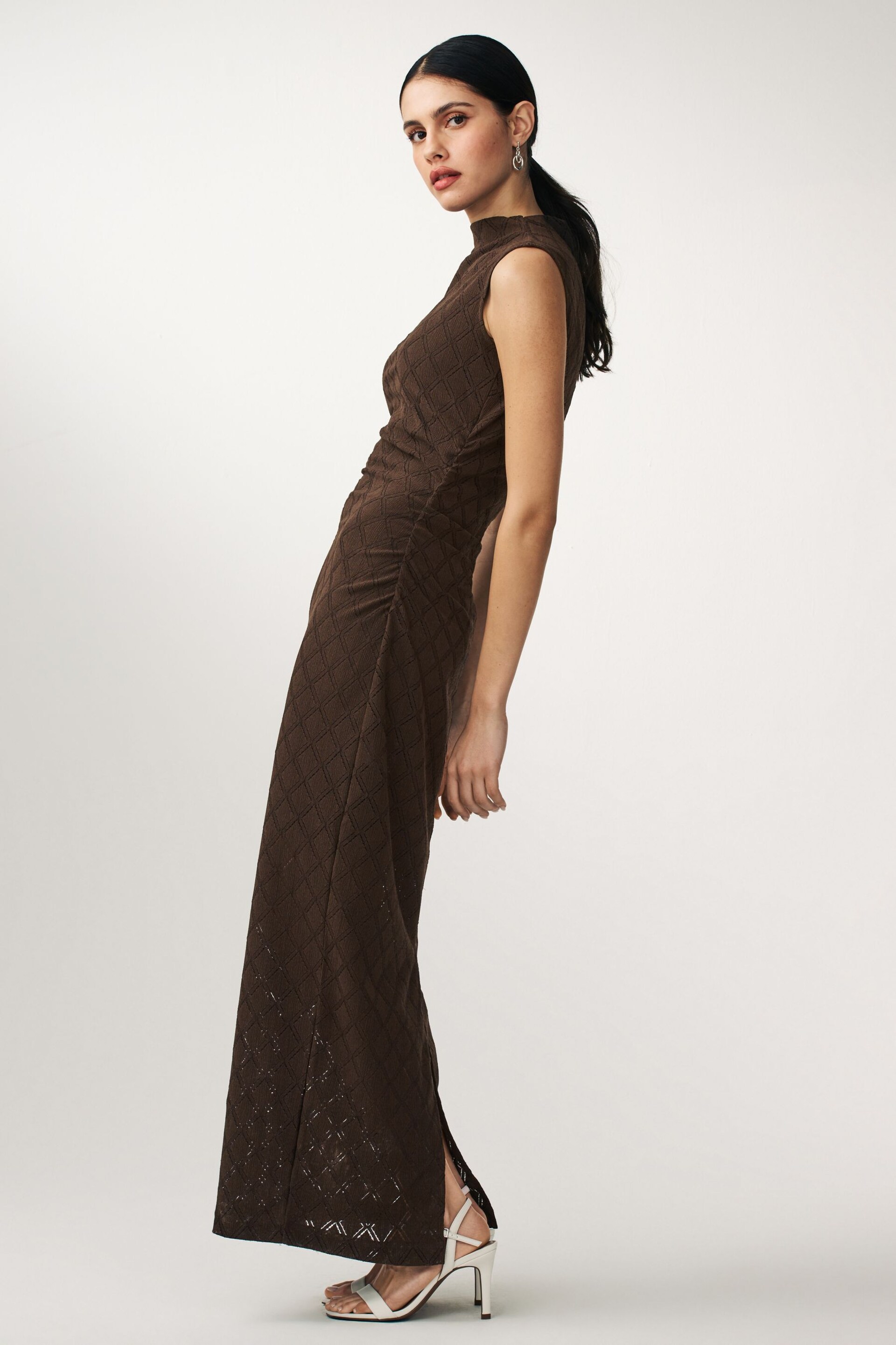 Brown Diamond Textured Sleeveless Ruched Maxi Dress - Image 1 of 6