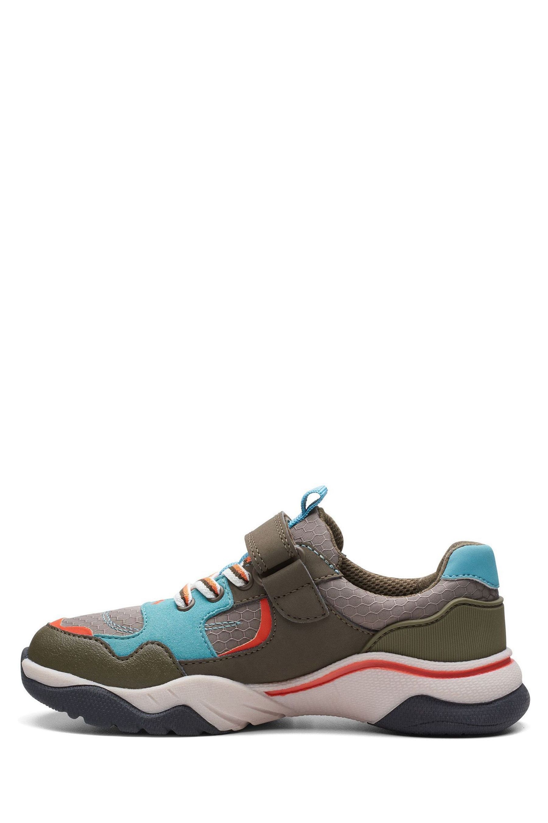 Clarks step move jump online
