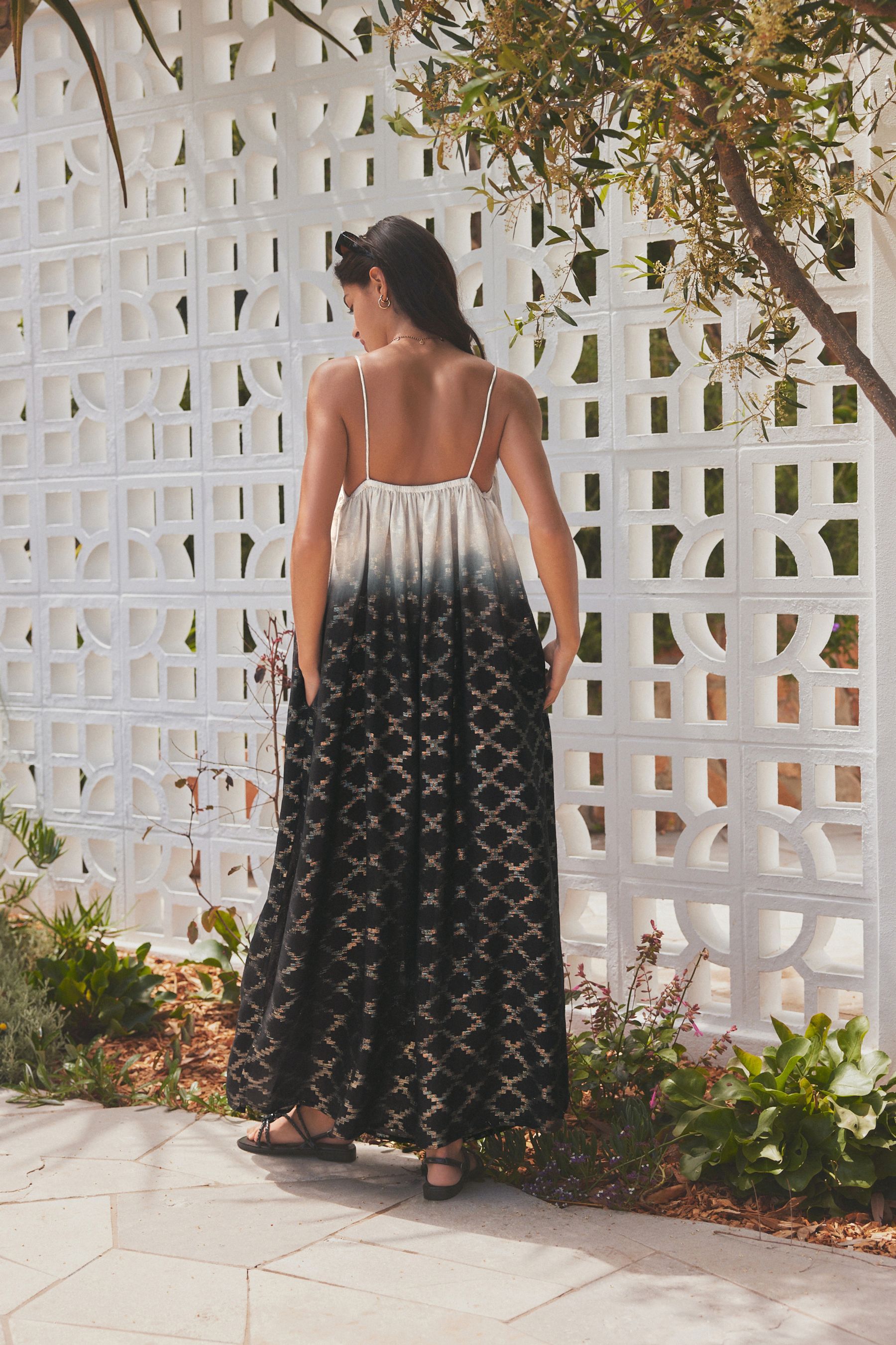 Monochrome Ombre Maxi Volume Summer Dress