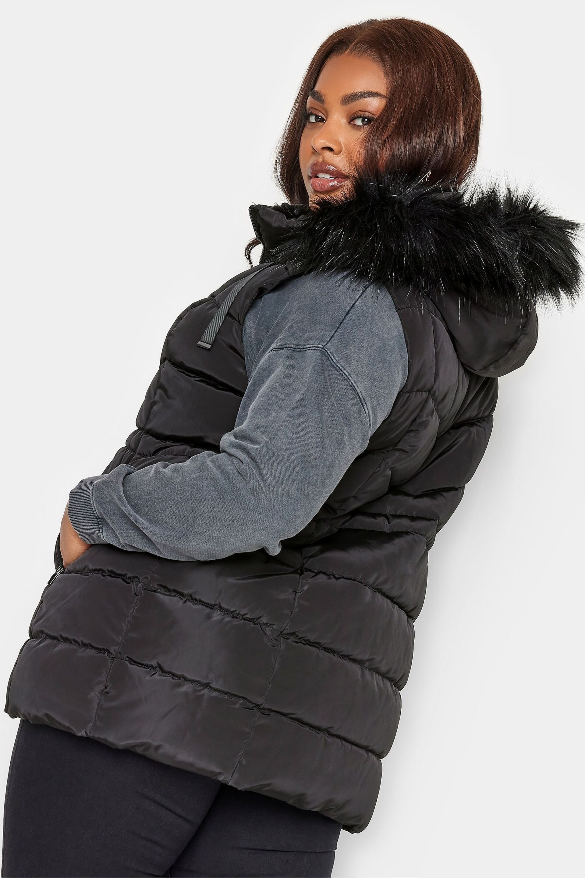 Yours Curve Black Short Padded Gilet - Image 2 of 4