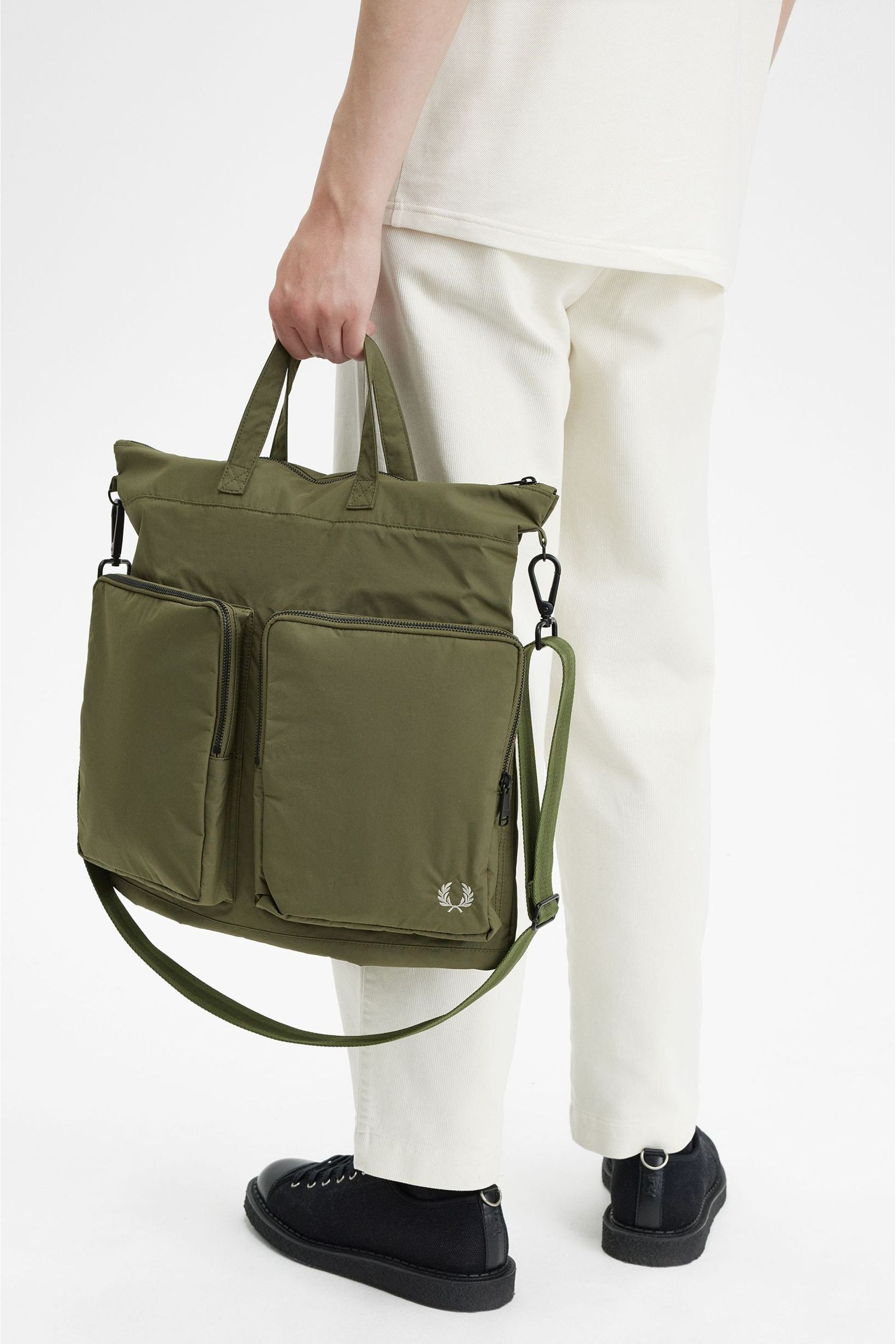 Fred perry bag green store