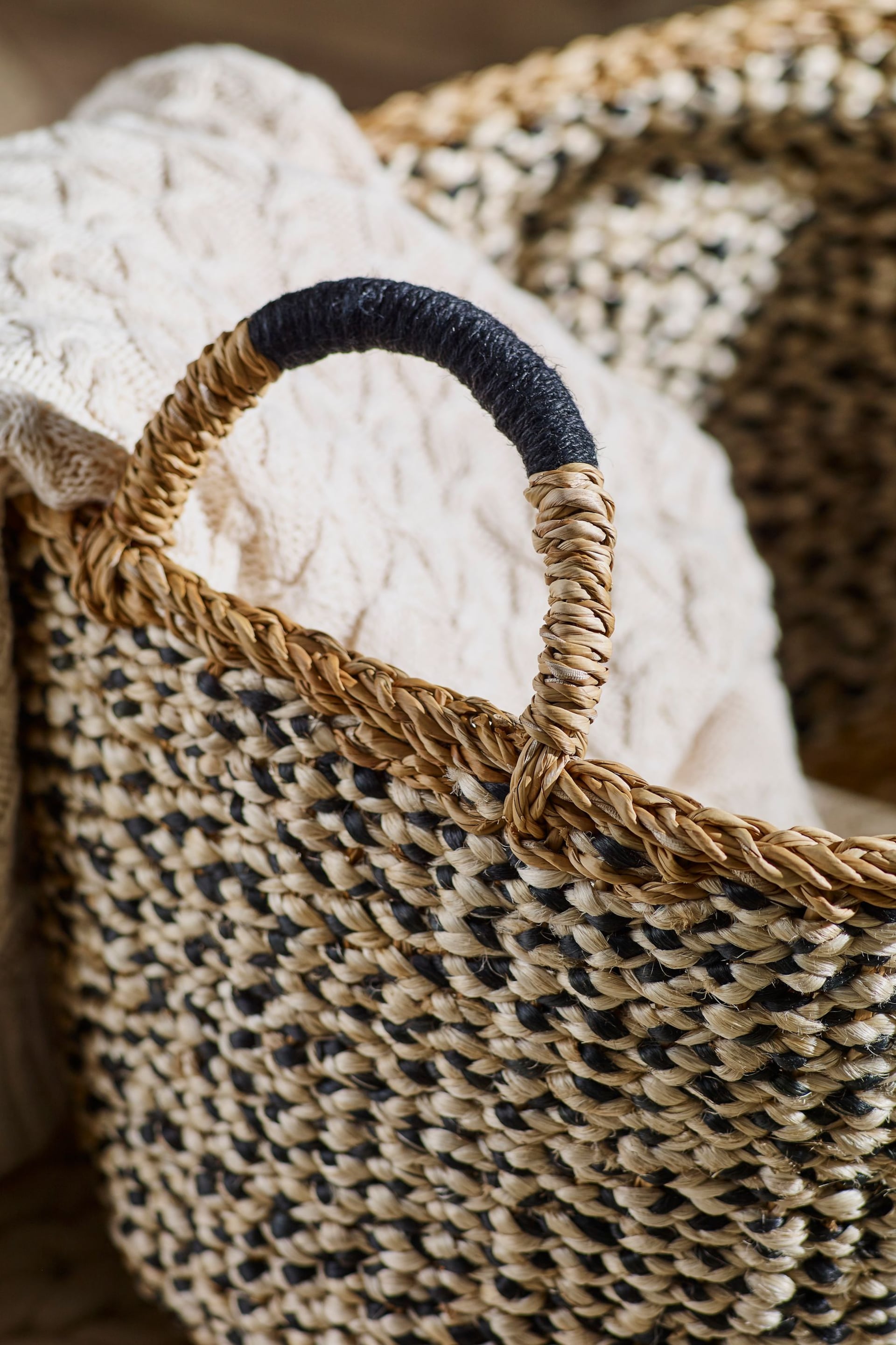 Monochrome Seagrass Bag Laundry Basket - Image 2 of 4