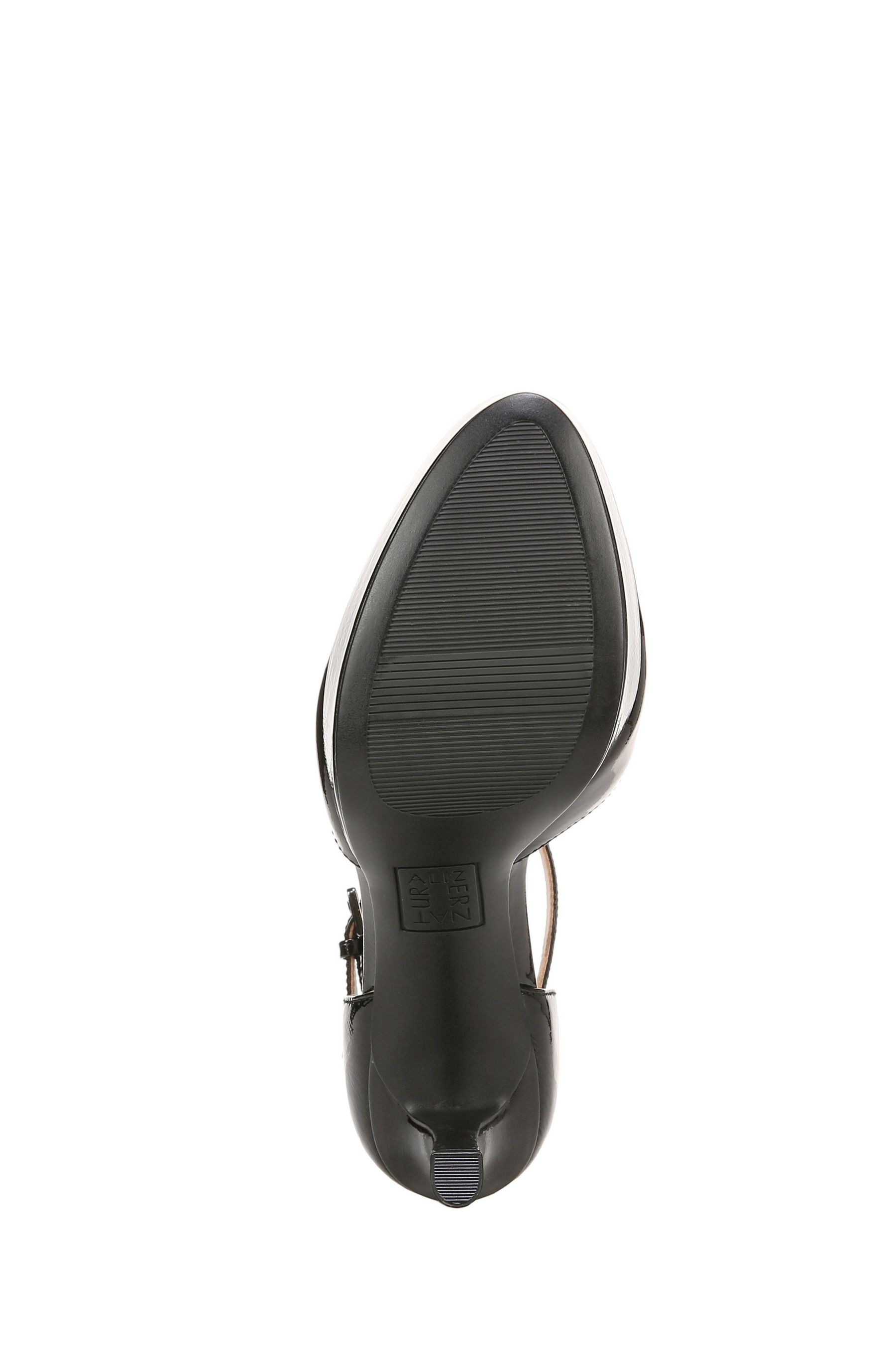 Naturalizer black shoes discount