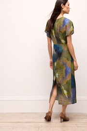 Blue Blur Print Twist Waist Short Sleeve Midi Dress - Image 3 of 6