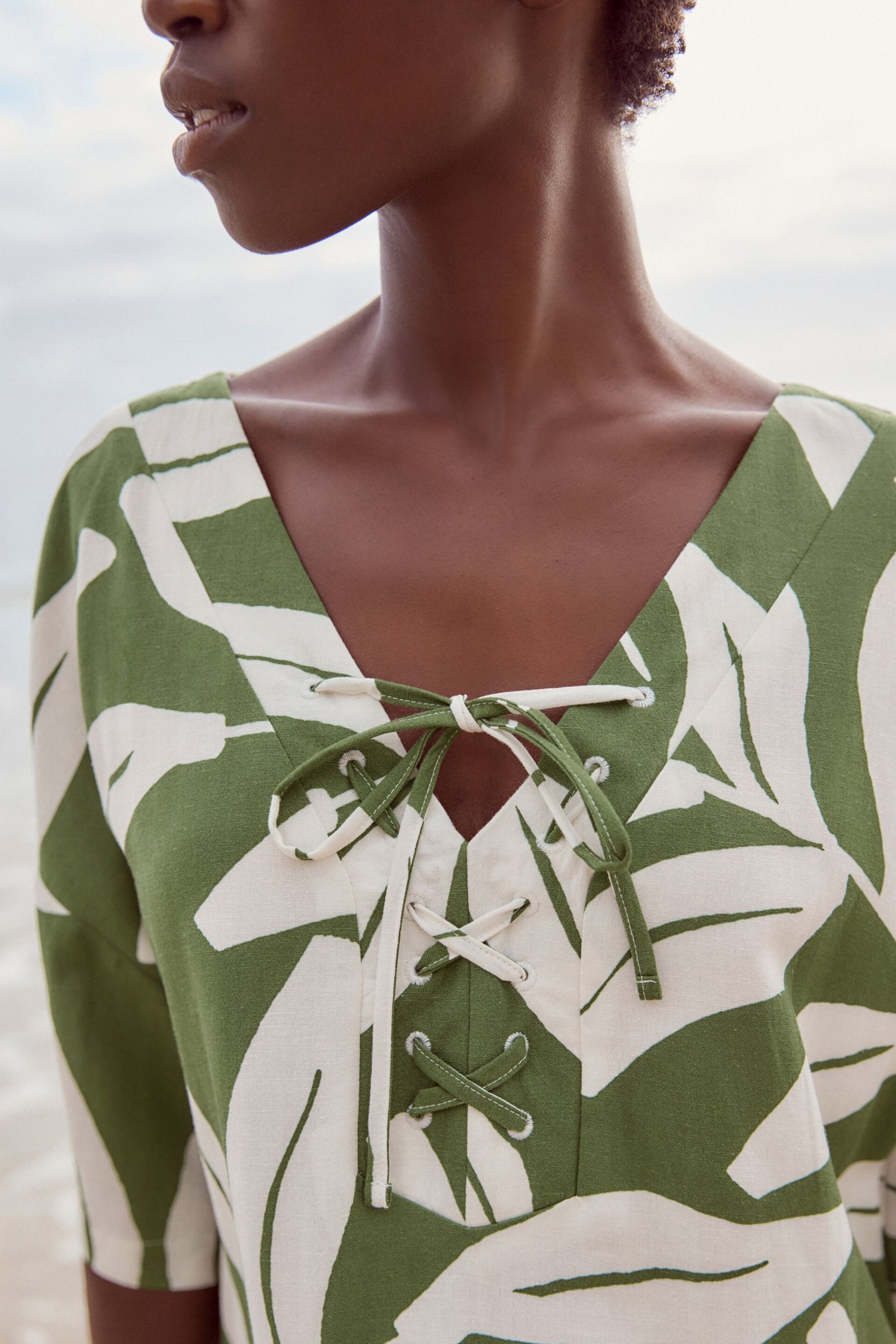 Green/White Oversized Cover Up Kaftan With Linen - Image 5 of 7