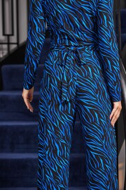 Sosandar Blue Leopard Print Jersey Jumpsuit - Image 5 of 5