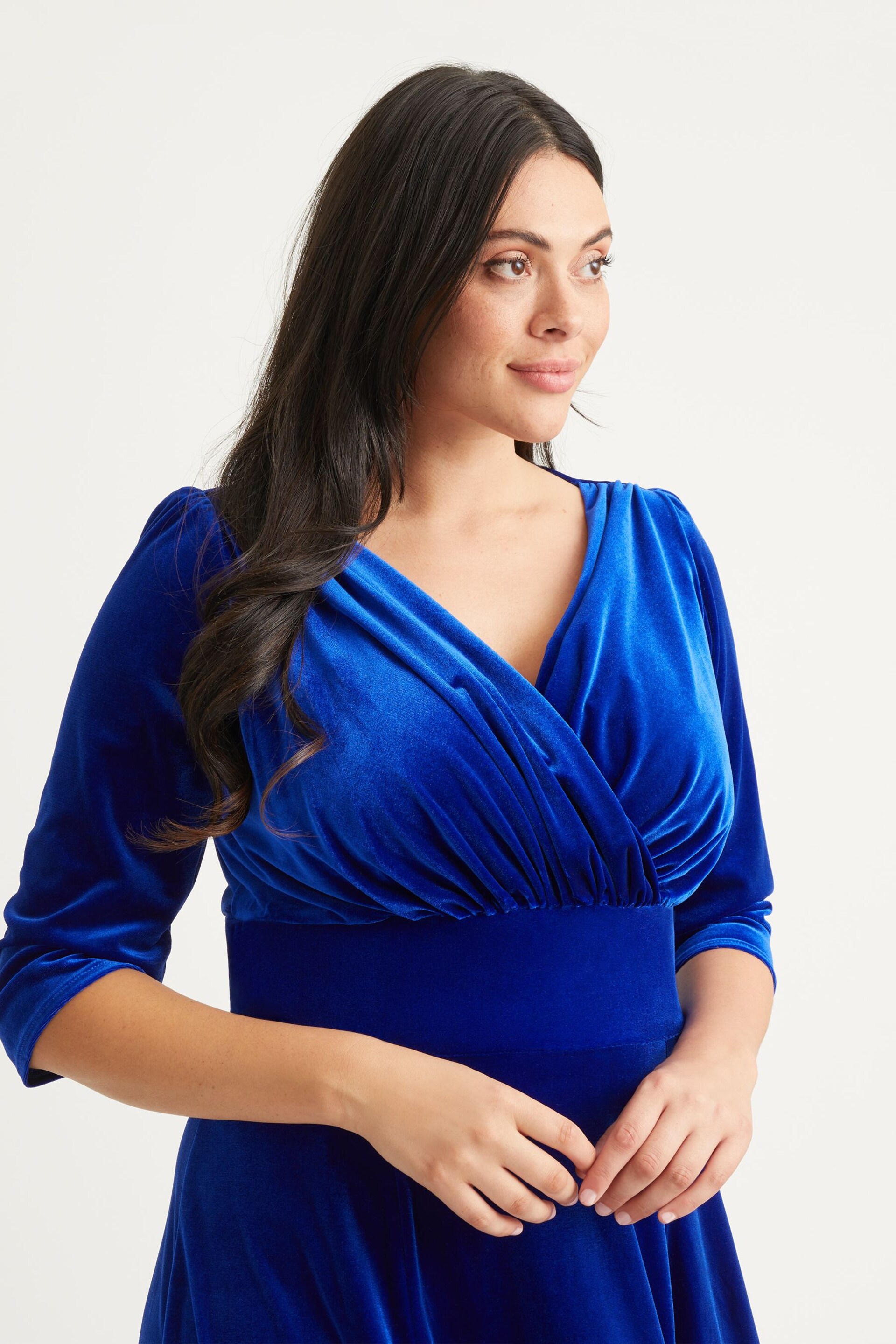 Scarlett & Jo Blue Verity Velvet Maxi Gown - Image 4 of 5