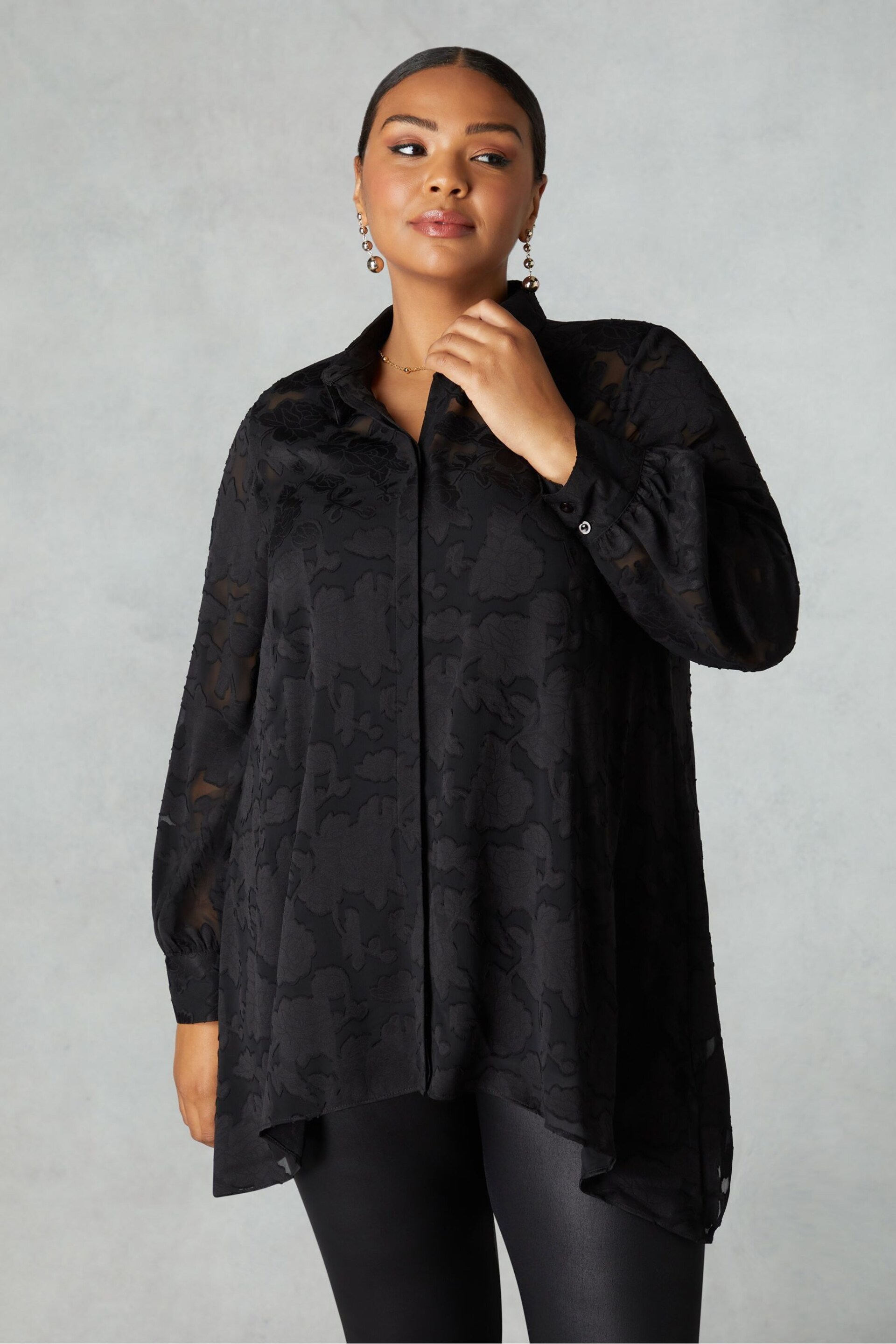 Live Unlimited Curve - Floral Burnout Hanky Hem Longline Black Blouses - Image 1 of 4