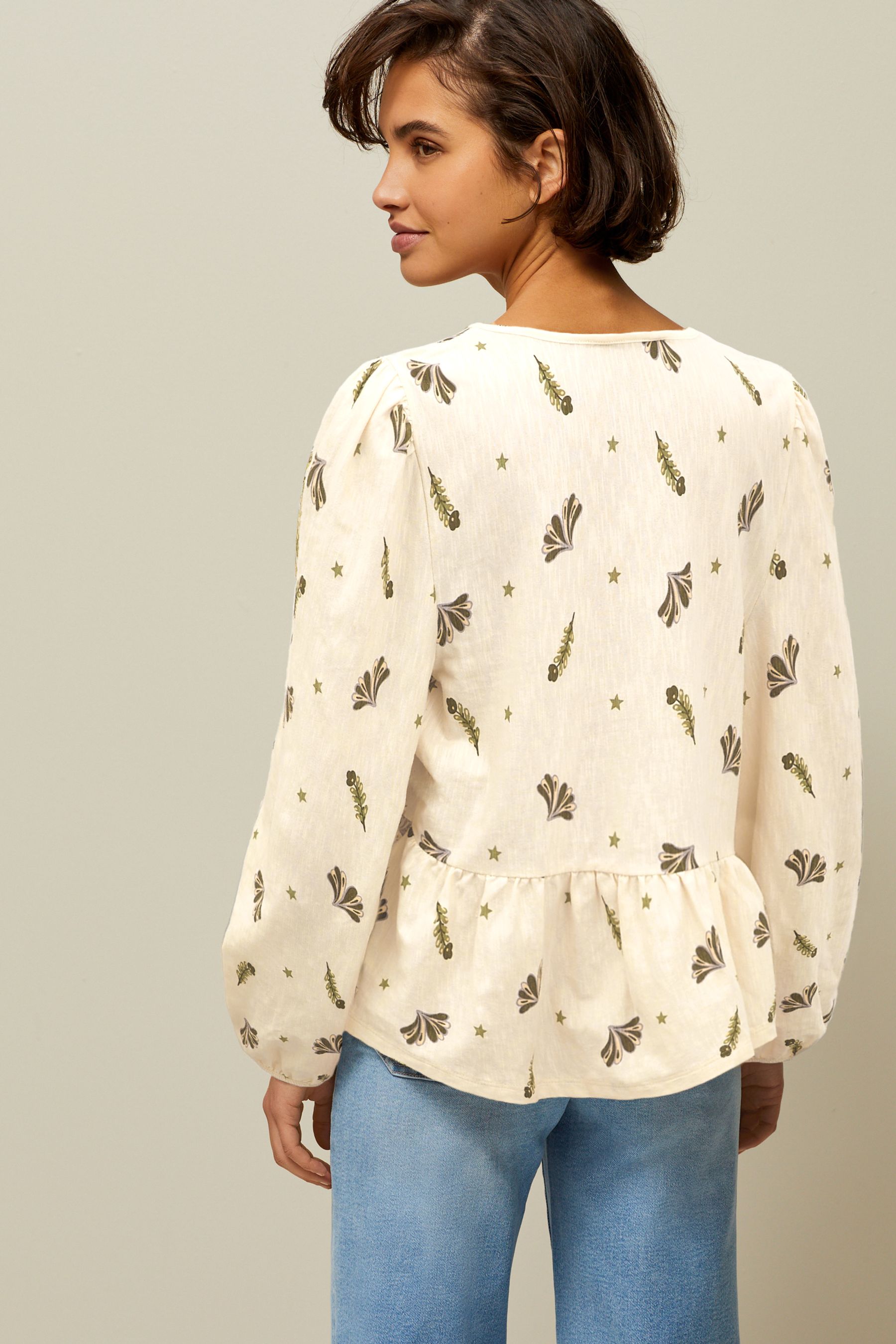 V neck twist front sweater discount