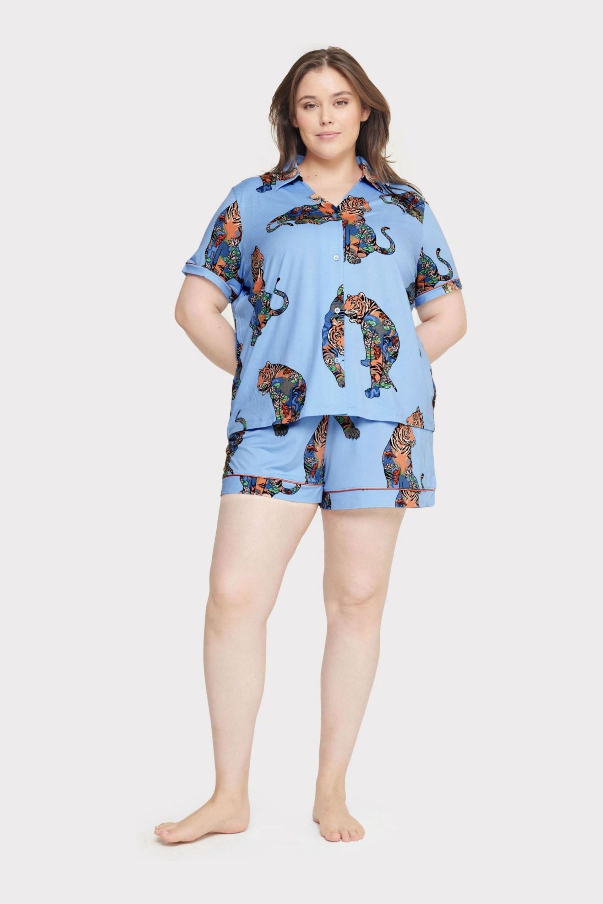 Chelsea Peers Blue Curve Maternity Lotus Tiger Print Short Pyjama Set - Image 2 of 5